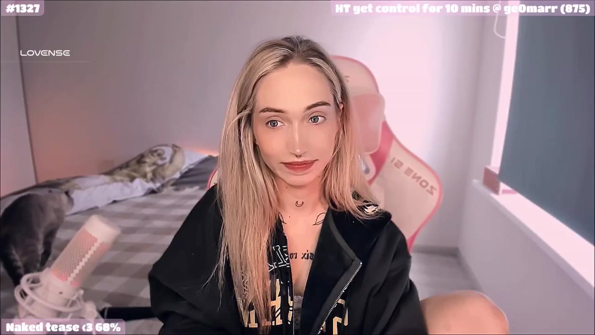 Gallery image thumbnail from Sunny_xoxo's myfreecams stream on, 05/27/2025, 06:32 image 4 of 20
