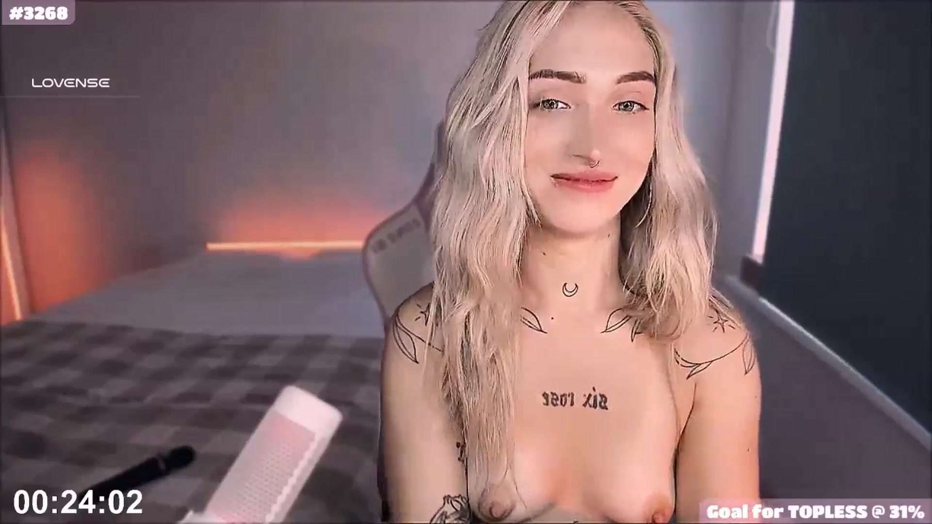 Gallery image thumbnail from Sunny_xoxo's myfreecams stream on, 06/23/2025, 04:23 image 15 of 20