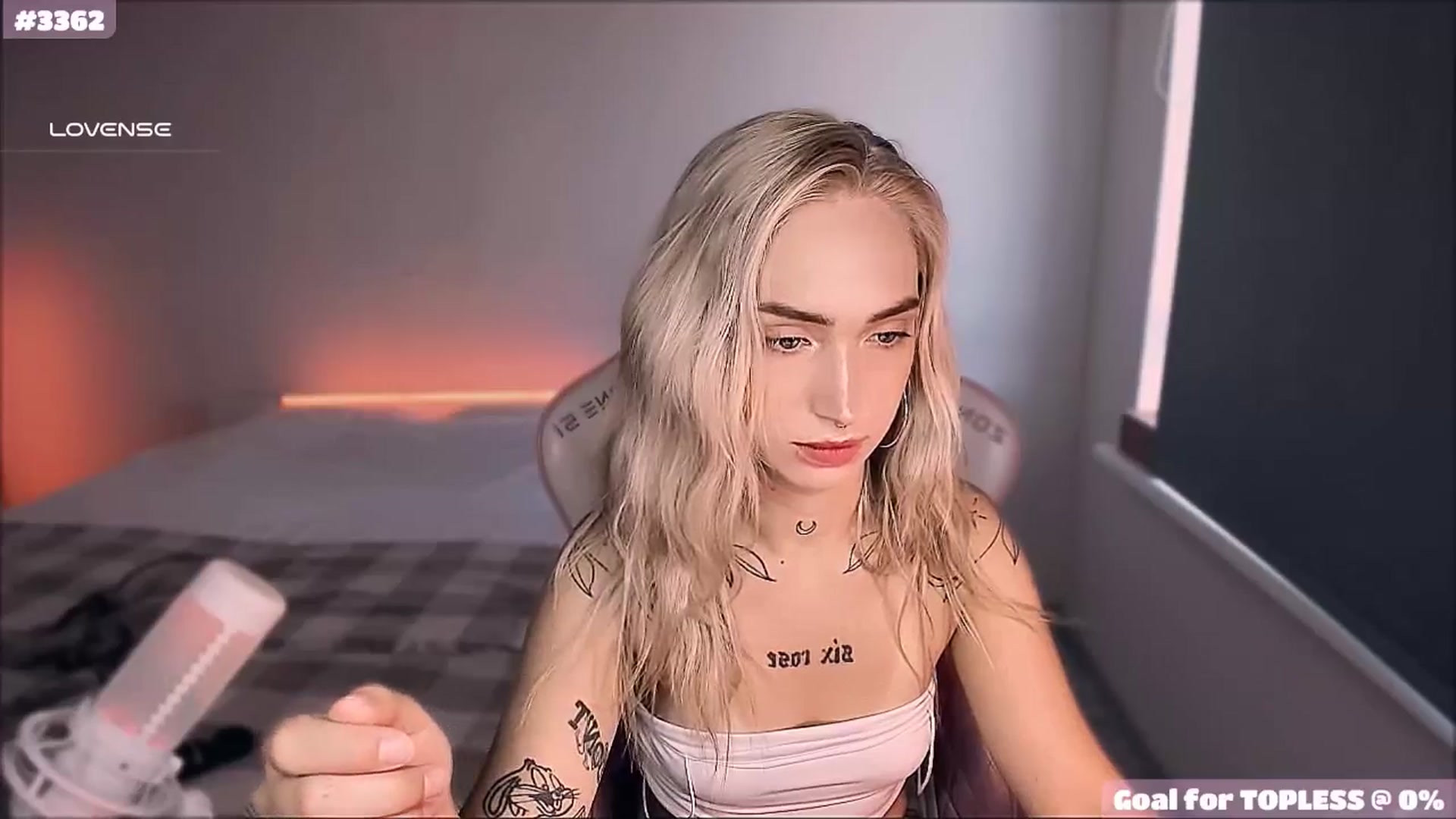 Gallery image thumbnail from Sunny_xoxo's myfreecams stream on, 06/23/2025, 04:23 image 4 of 20