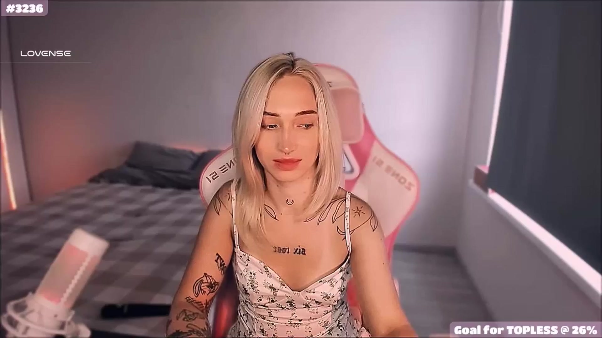 Gallery image thumbnail from Sunny_xoxo's myfreecams stream on, 06/24/2025, 07:45 image 9 of 20