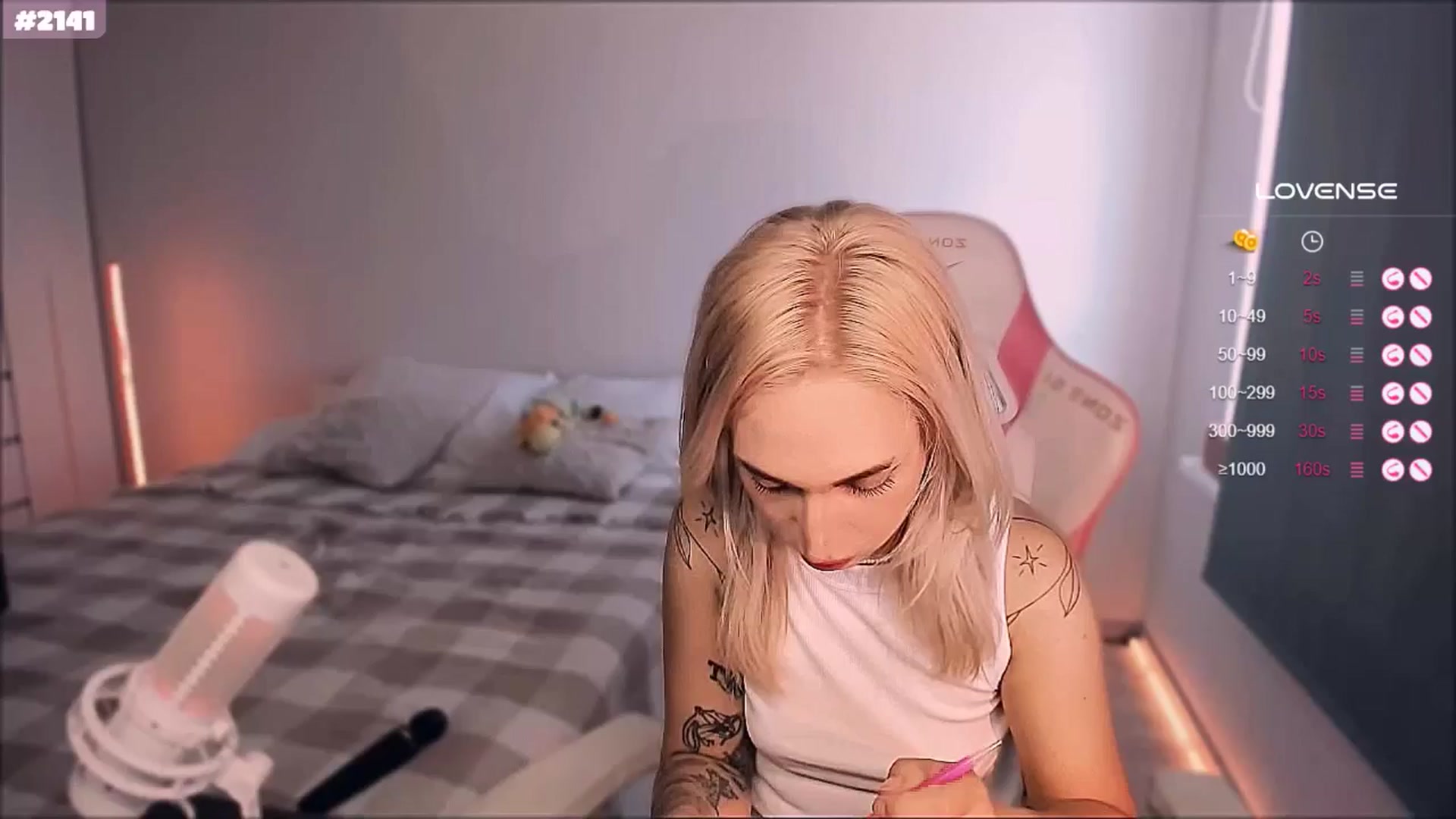 Gallery image thumbnail from Sunny_xoxo's myfreecams stream on, 06/30/2025, 07:13 image 6 of 20