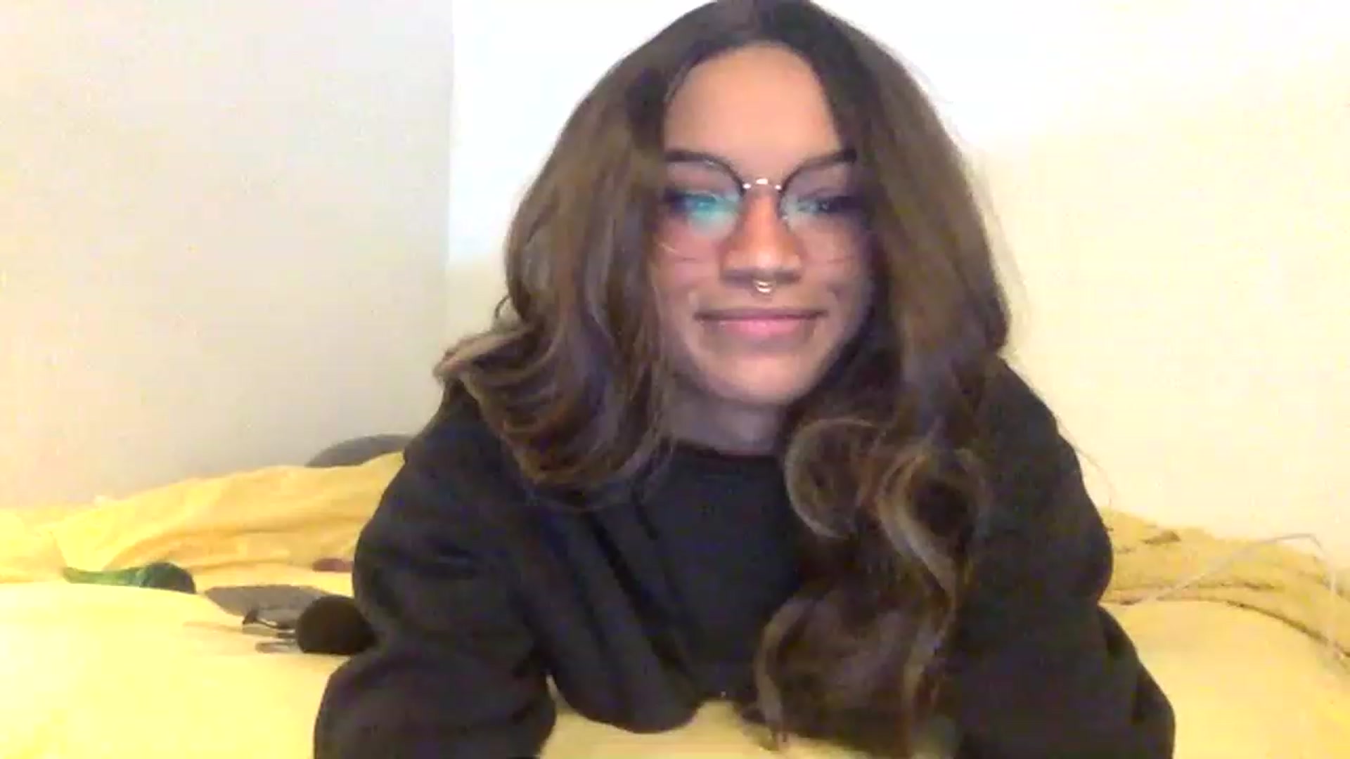 Gallery image thumbnail from SunnylilDays's myfreecams stream on, 01/20/2023, 19:45 image 8 of 20