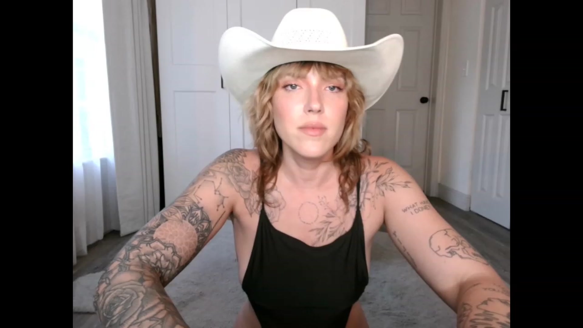 Gallery image thumbnail from Sunnyy_Dazee's myfreecams stream on, 03/31/2023, 23:14 image 17 of 20