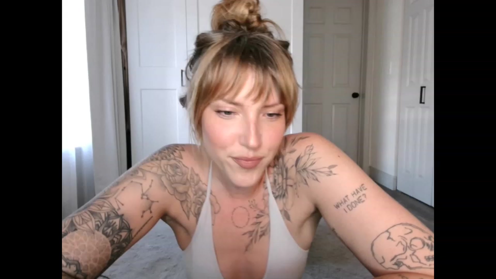 Gallery image thumbnail from Sunnyy_Dazee's myfreecams stream on, 04/03/2023, 21:31 image 14 of 20