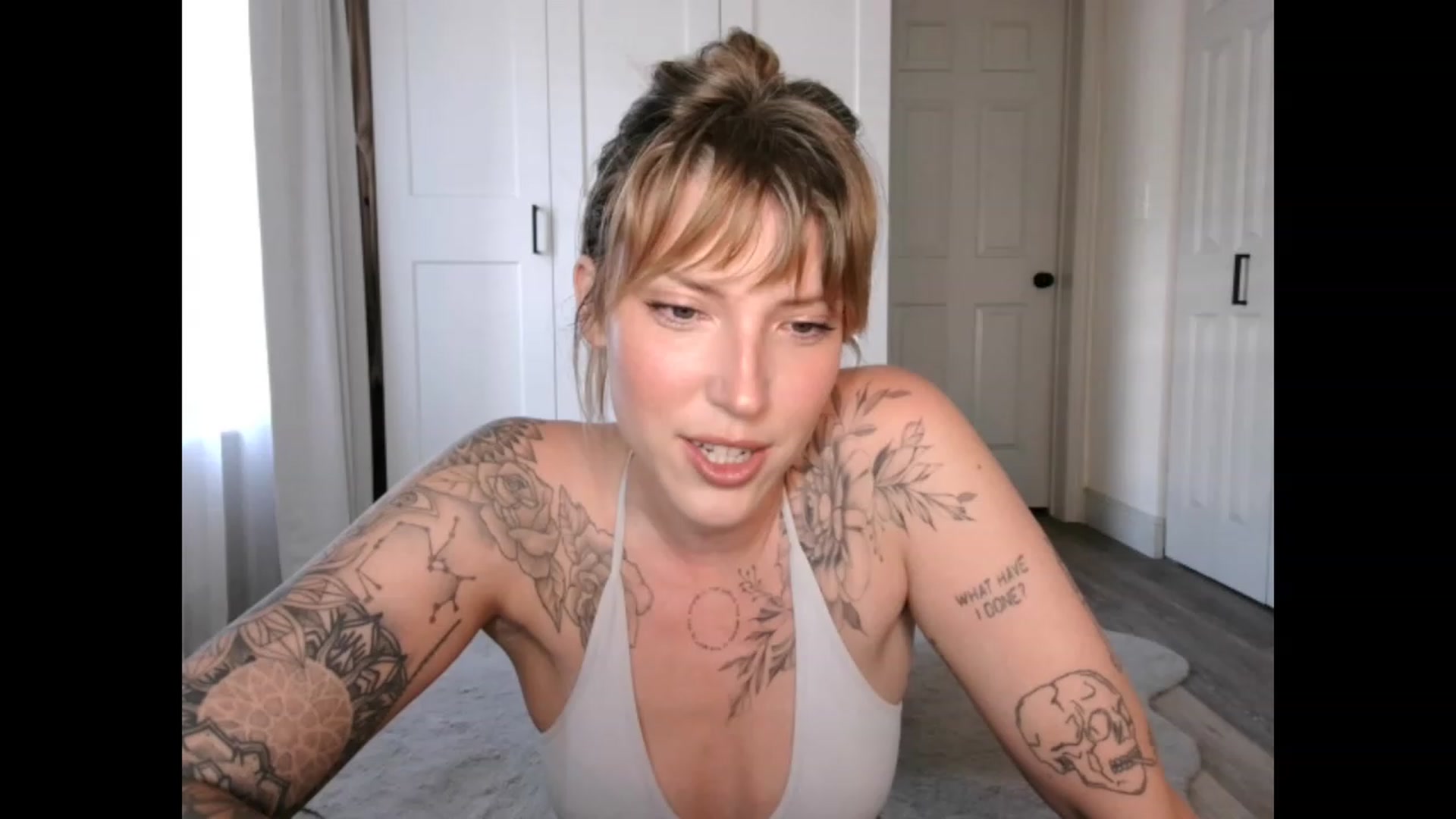Gallery image thumbnail from Sunnyy_Dazee's myfreecams stream on, 04/03/2023, 21:31 image 12 of 20
