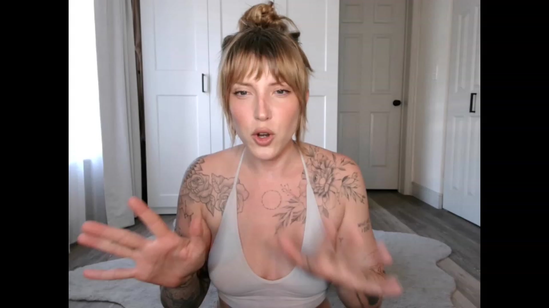 Gallery image thumbnail from Sunnyy_Dazee's myfreecams stream on, 04/03/2023, 21:31 image 20 of 20