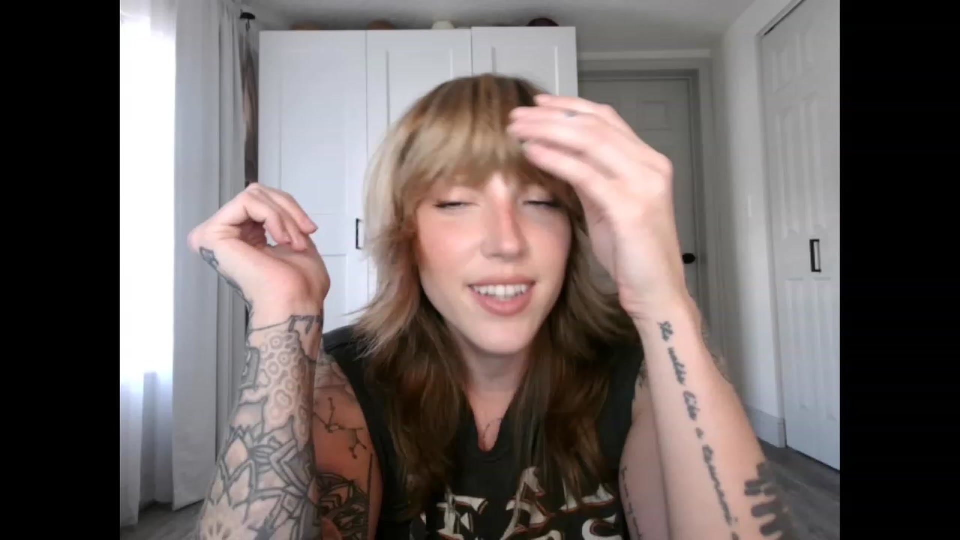 Gallery image thumbnail from Sunnyy_Dazee's myfreecams stream on, 04/15/2023, 21:00 image 1 of 20