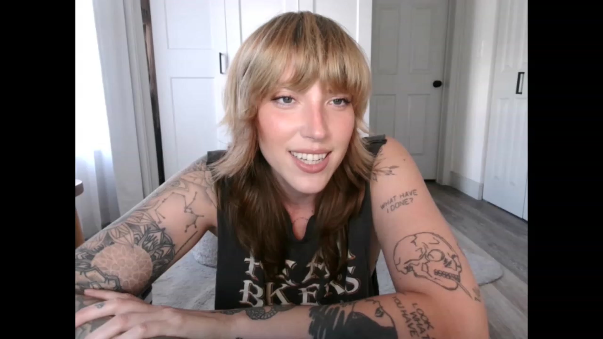 Gallery image thumbnail from Sunnyy_Dazee's myfreecams stream on, 04/15/2023, 21:00 image 10 of 20