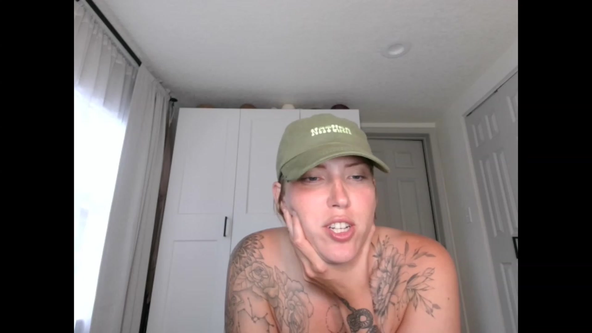 Gallery image thumbnail from Sunnyy_Dazee's myfreecams stream on, 04/28/2023, 23:05 image 19 of 20
