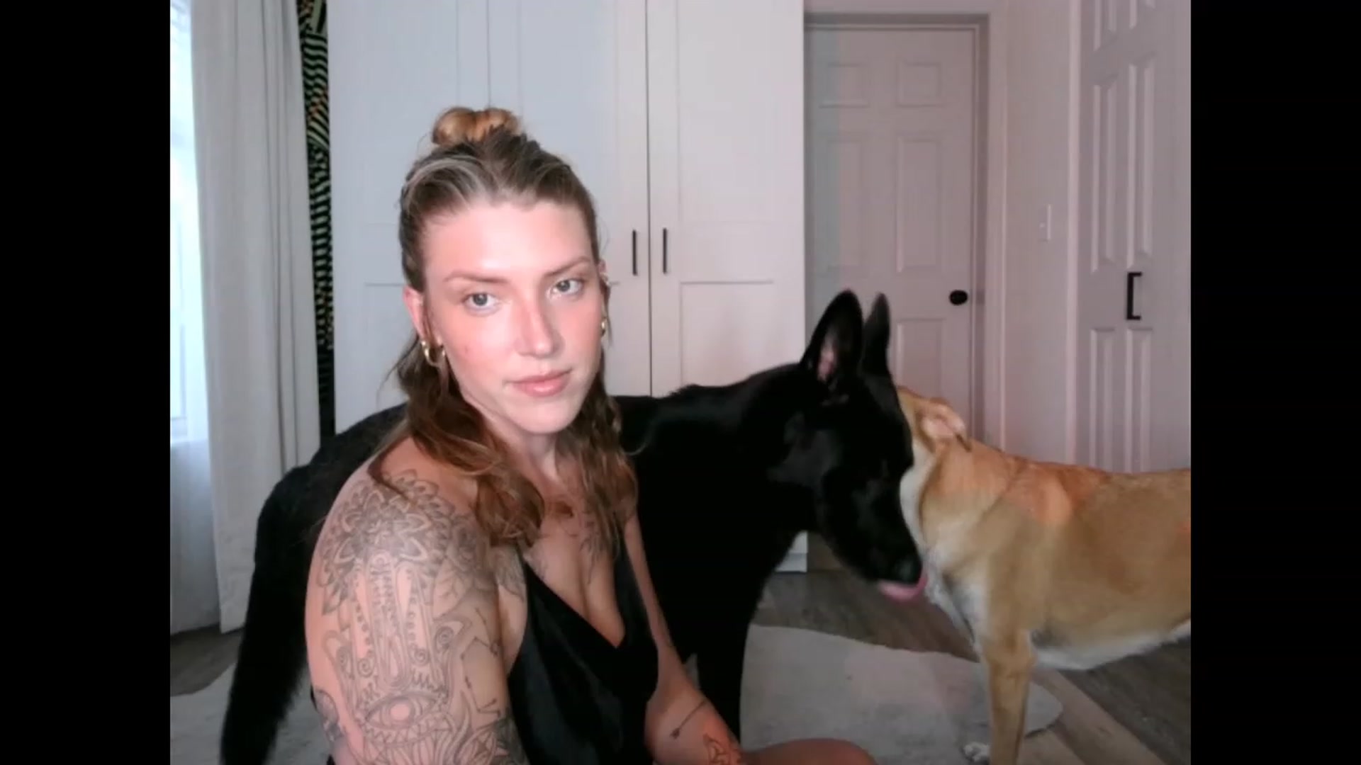Gallery image thumbnail from Sunnyy_Dazee's myfreecams stream on, 05/24/2023, 21:18 image 14 of 20