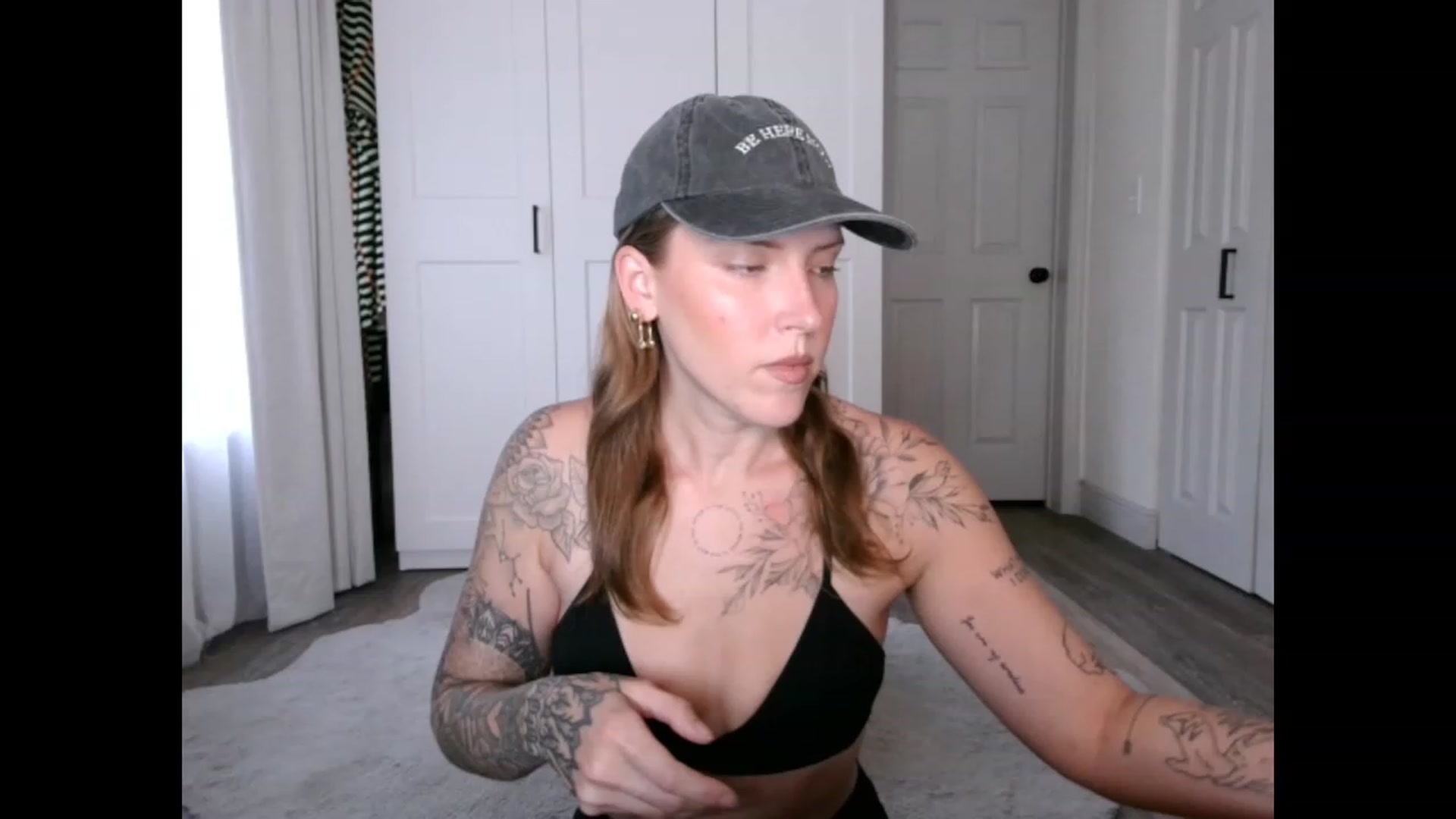 Gallery image thumbnail from Sunnyy_Dazee's myfreecams stream on, 05/25/2023, 23:39 image 13 of 20