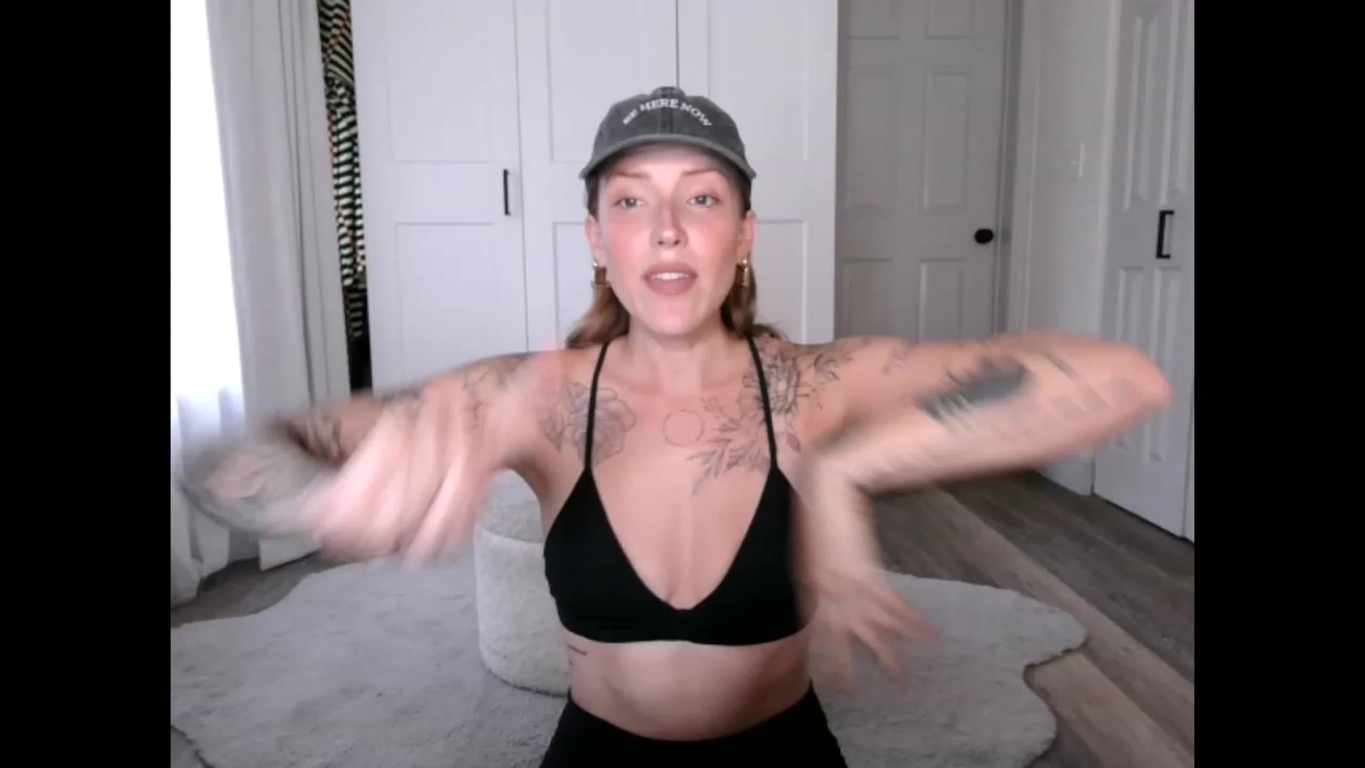 Gallery image thumbnail from Sunnyy_Dazee's myfreecams stream on, 05/25/2023, 23:39 image 9 of 20