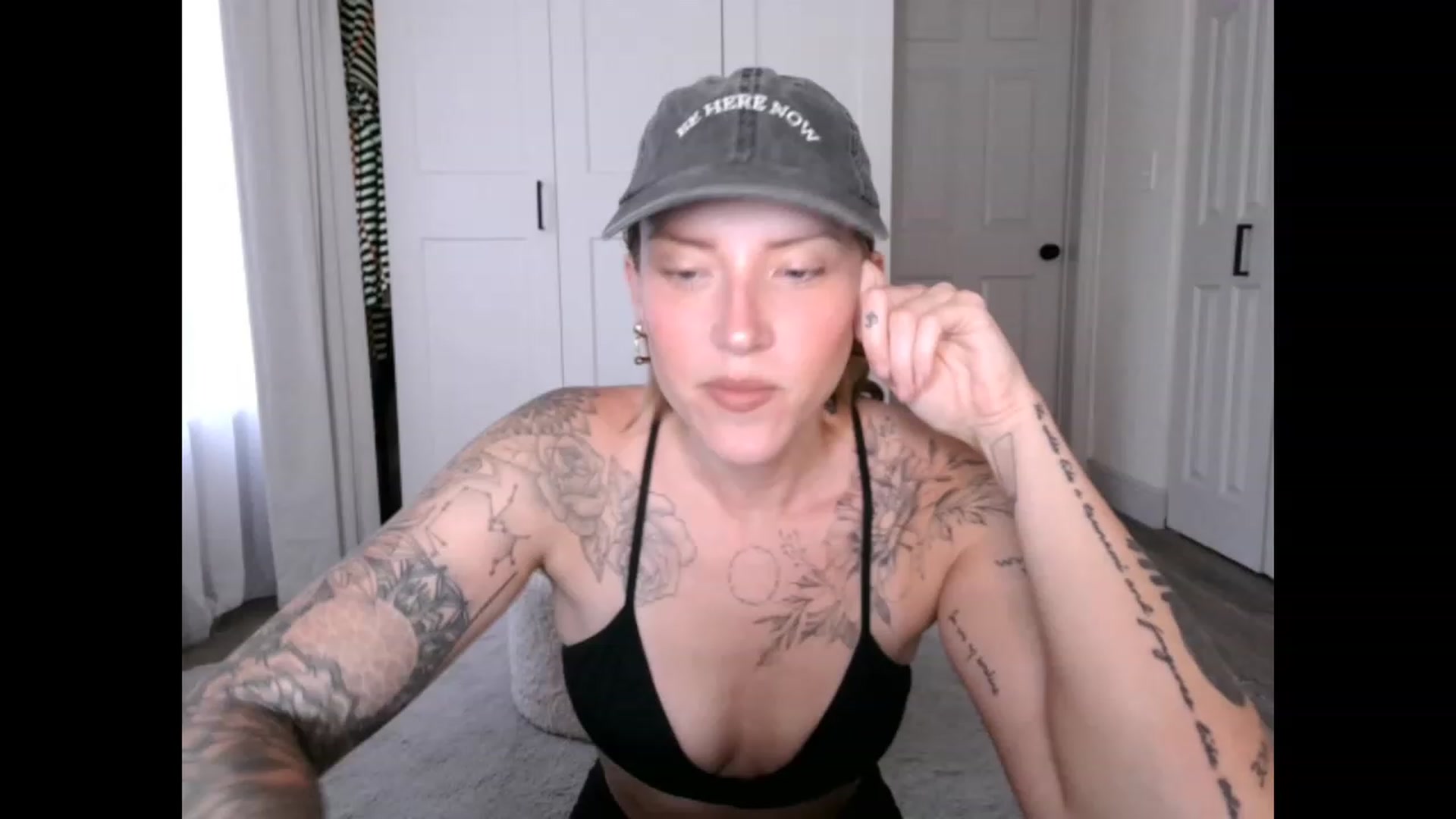 Gallery image thumbnail from Sunnyy_Dazee's myfreecams stream on, 05/25/2023, 23:39 image 11 of 20
