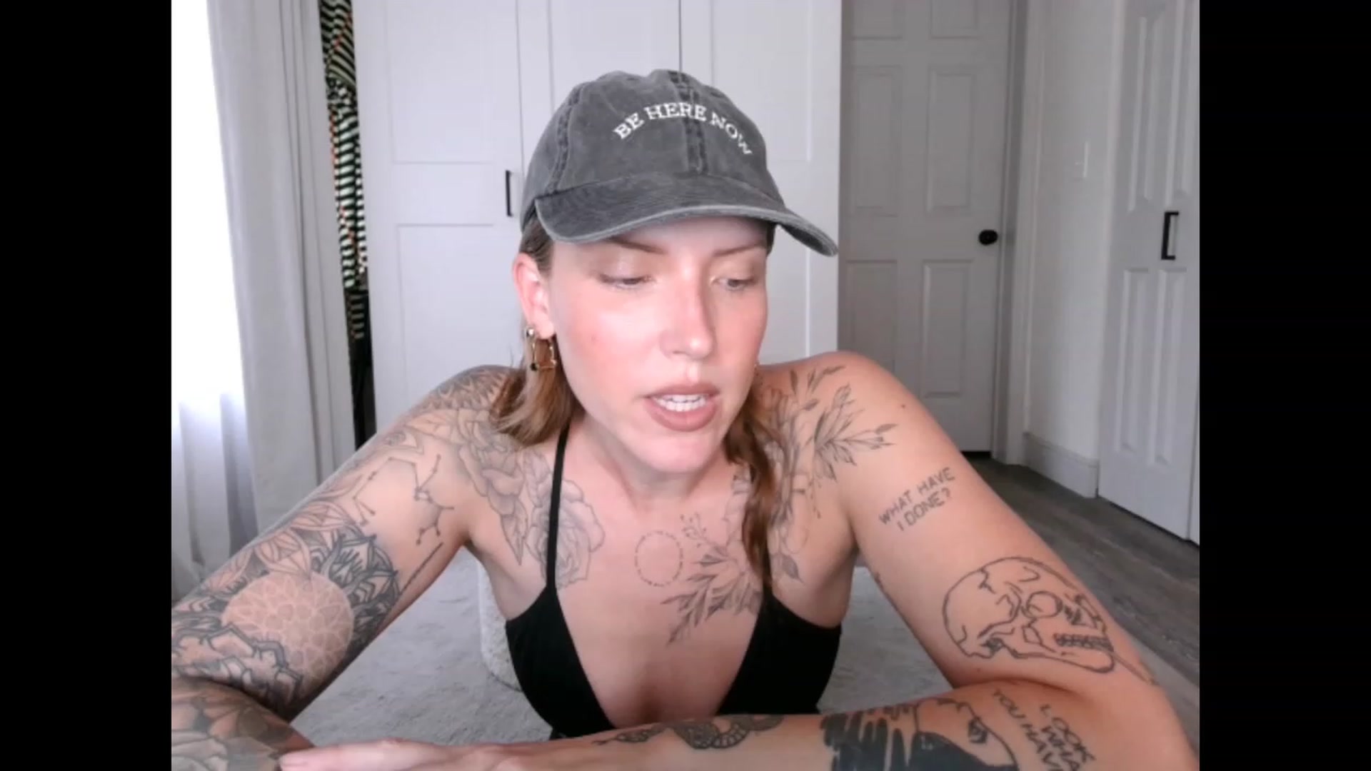 Gallery image thumbnail from Sunnyy_Dazee's myfreecams stream on, 05/25/2023, 23:39 image 6 of 20