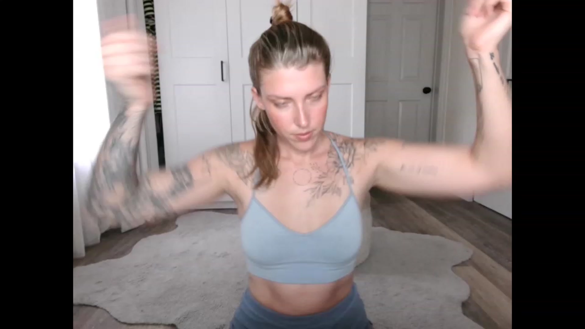 Gallery image thumbnail from Sunnyy_Dazee's myfreecams stream on, 05/31/2023, 24:02 image 13 of 20