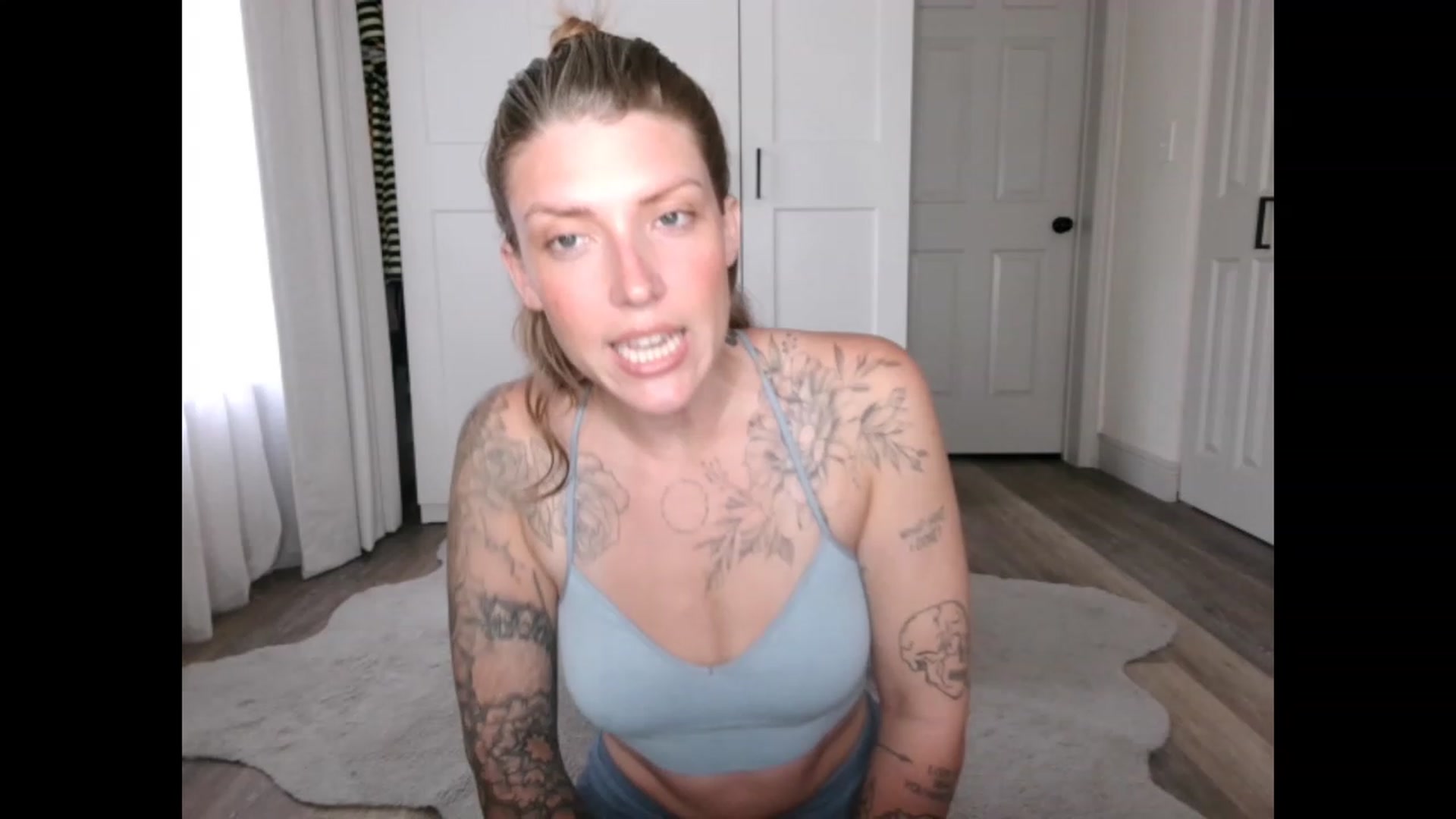 Gallery image thumbnail from Sunnyy_Dazee's myfreecams stream on, 05/31/2023, 24:02 image 14 of 20
