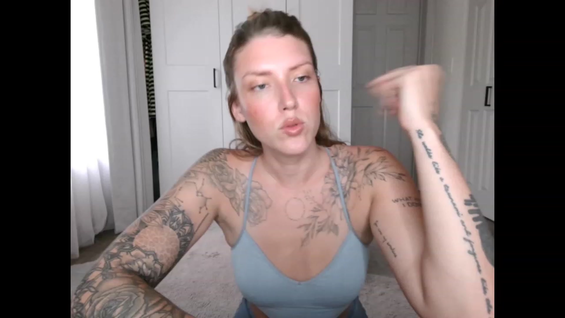 Gallery image thumbnail from Sunnyy_Dazee's myfreecams stream on, 05/31/2023, 24:02 image 9 of 20