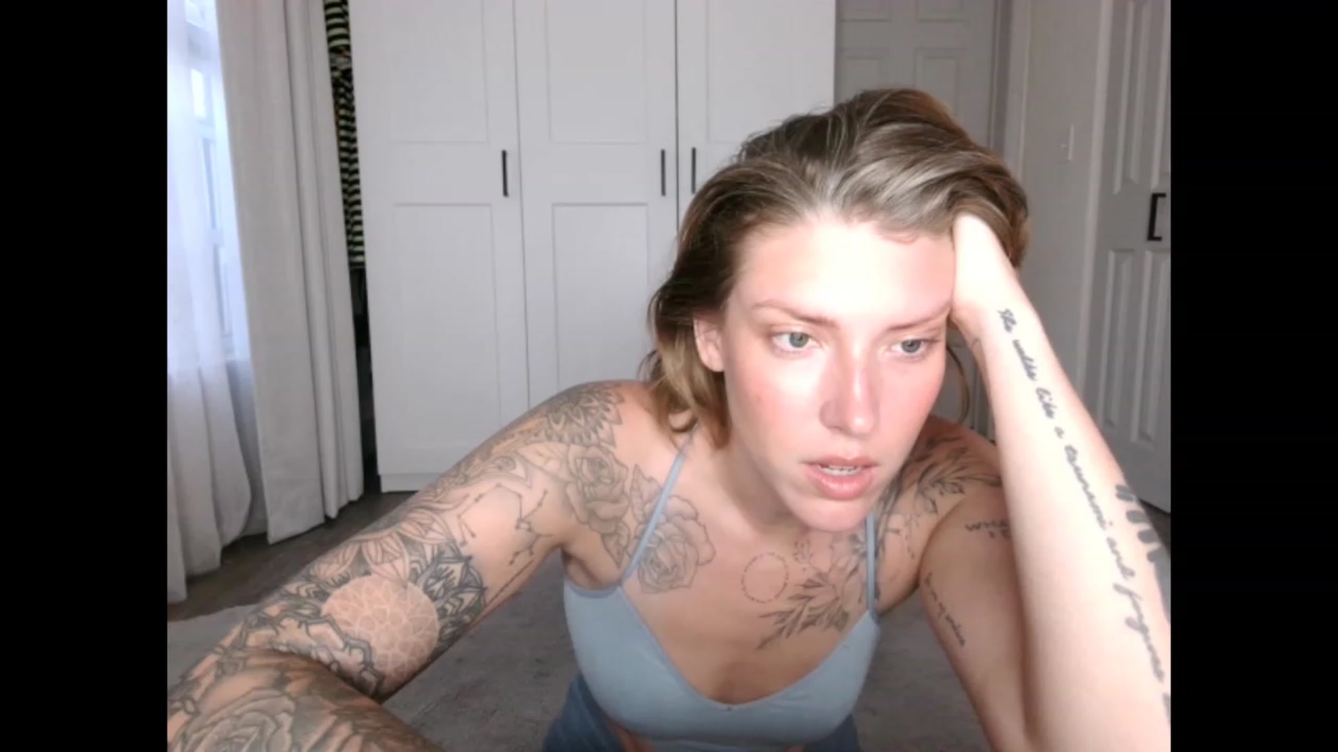 Gallery image thumbnail from Sunnyy_Dazee's myfreecams stream on, 05/31/2023, 24:23 image 10 of 20