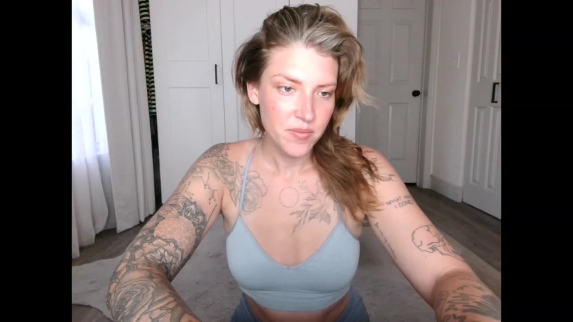Gallery image thumbnail from Sunnyy_Dazee's myfreecams stream on, 05/31/2023, 24:23 image 3 of 20