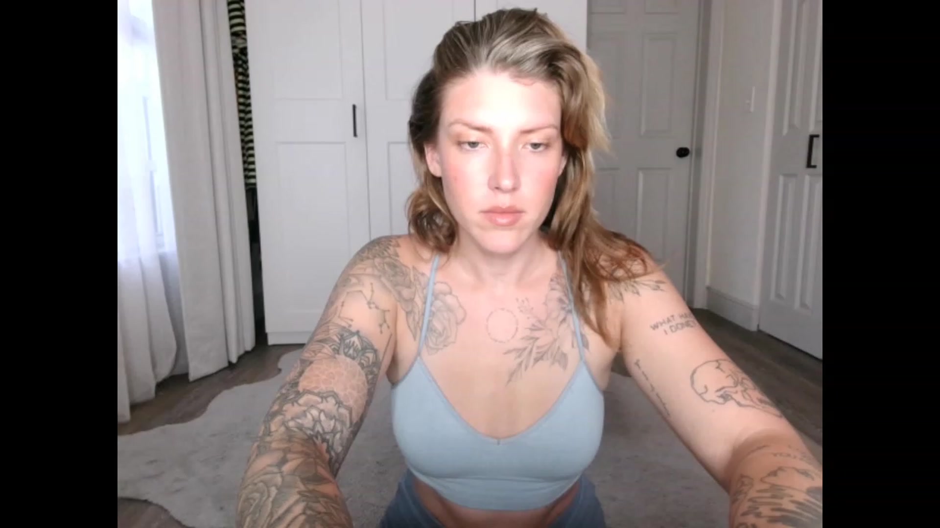 Gallery image thumbnail from Sunnyy_Dazee's myfreecams stream on, 05/31/2023, 24:23 image 6 of 20