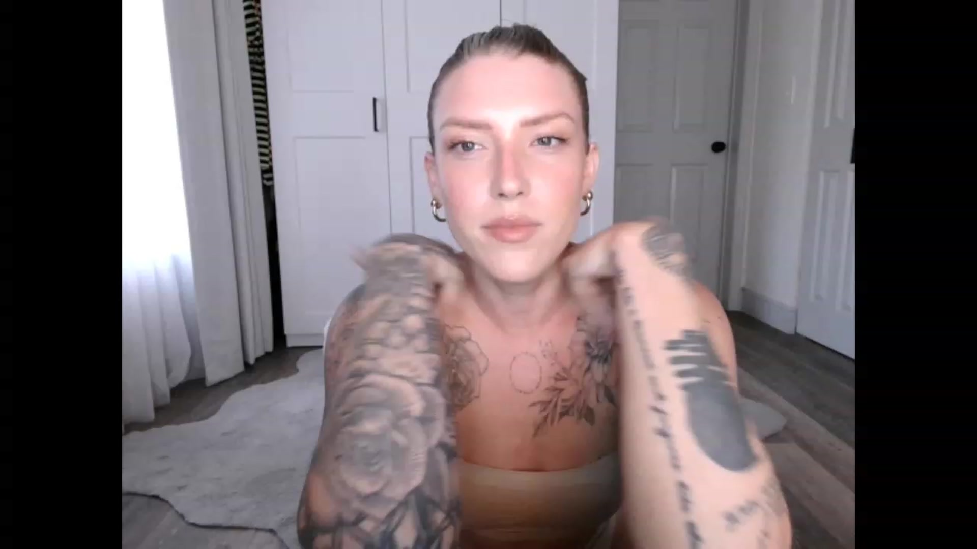 Gallery image thumbnail from Sunnyy_Dazee's myfreecams stream on, 06/01/2023, 23:19 image 15 of 20