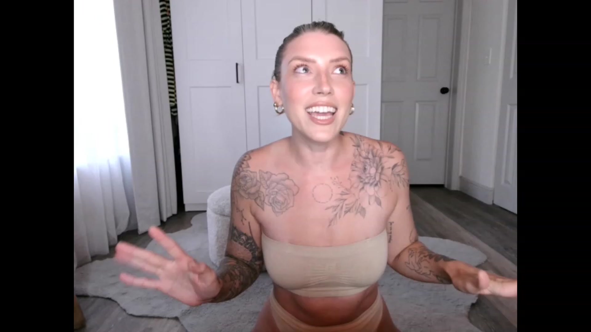 Gallery image thumbnail from Sunnyy_Dazee's myfreecams stream on, 06/01/2023, 23:19 image 4 of 20