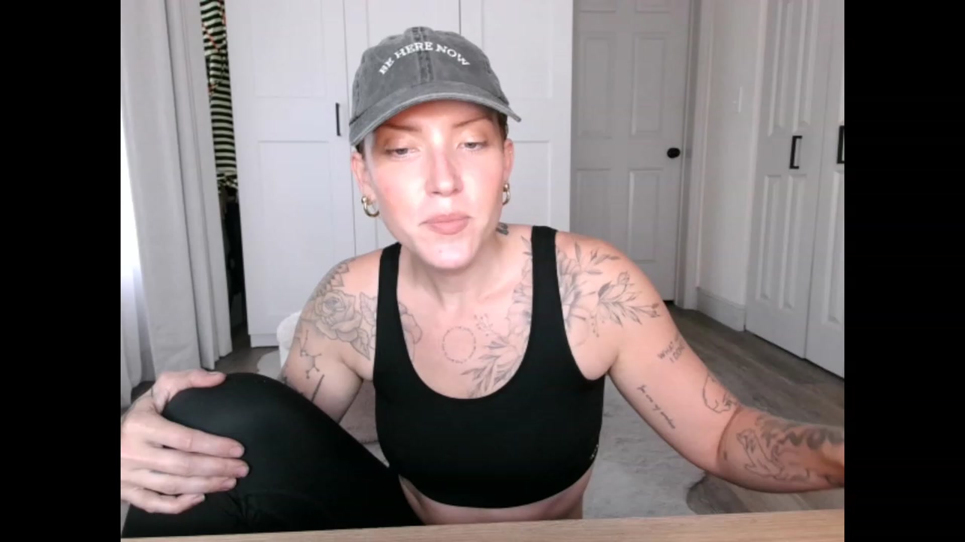 Gallery image thumbnail from Sunnyy_Dazee's myfreecams stream on, 06/02/2023, 21:22 image 17 of 20