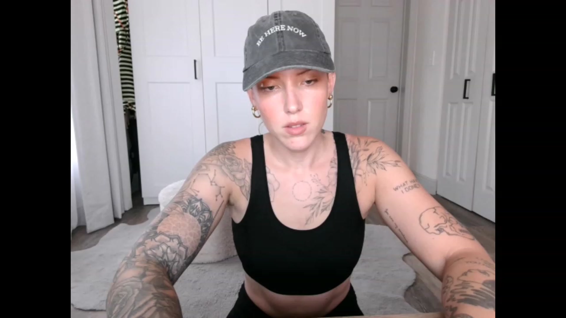 Gallery image thumbnail from Sunnyy_Dazee's myfreecams stream on, 06/02/2023, 21:22 image 2 of 20