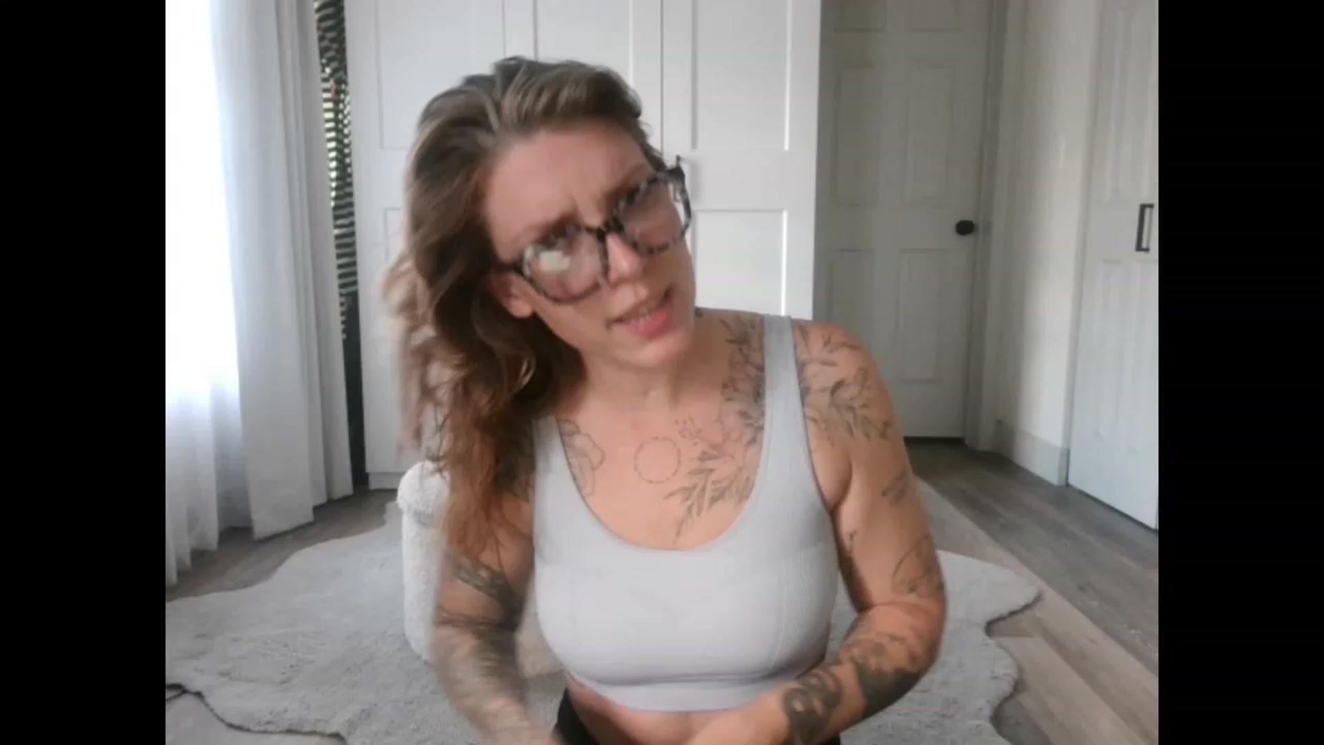 Gallery image thumbnail from Sunnyy_Dazee's myfreecams stream on, 06/13/2023, 22:05 image 16 of 20