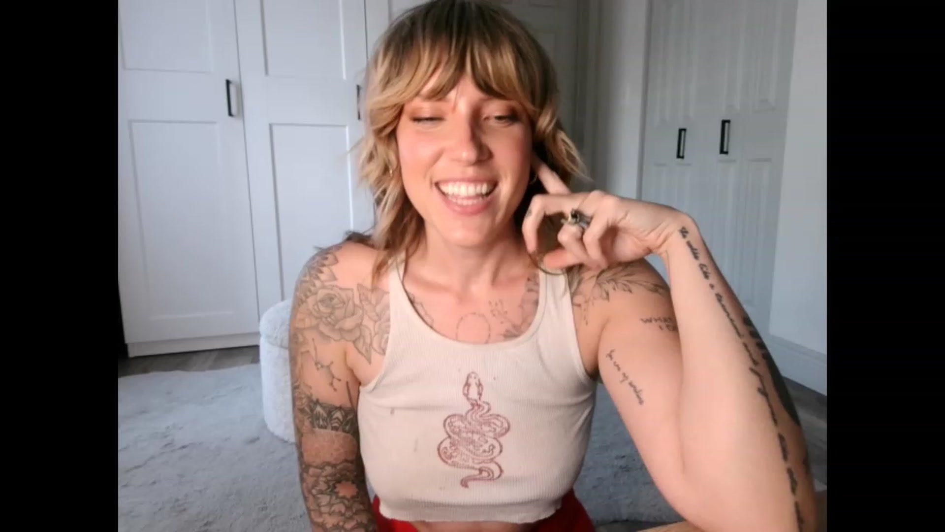 Gallery image thumbnail from Sunnyy_Dazee's myfreecams stream on, 06/19/2023, 22:35 image 8 of 20