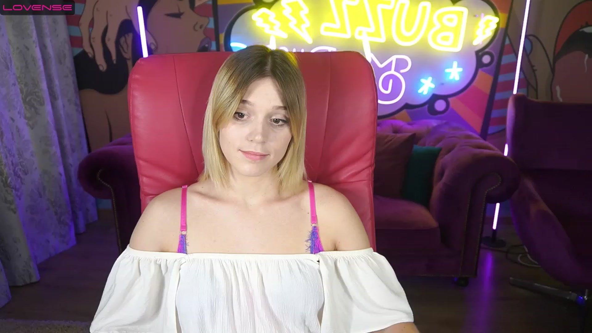Gallery image thumbnail from SunnyyyLana's myfreecams stream on, 06/26/2023, 09:50 image 17 of 20