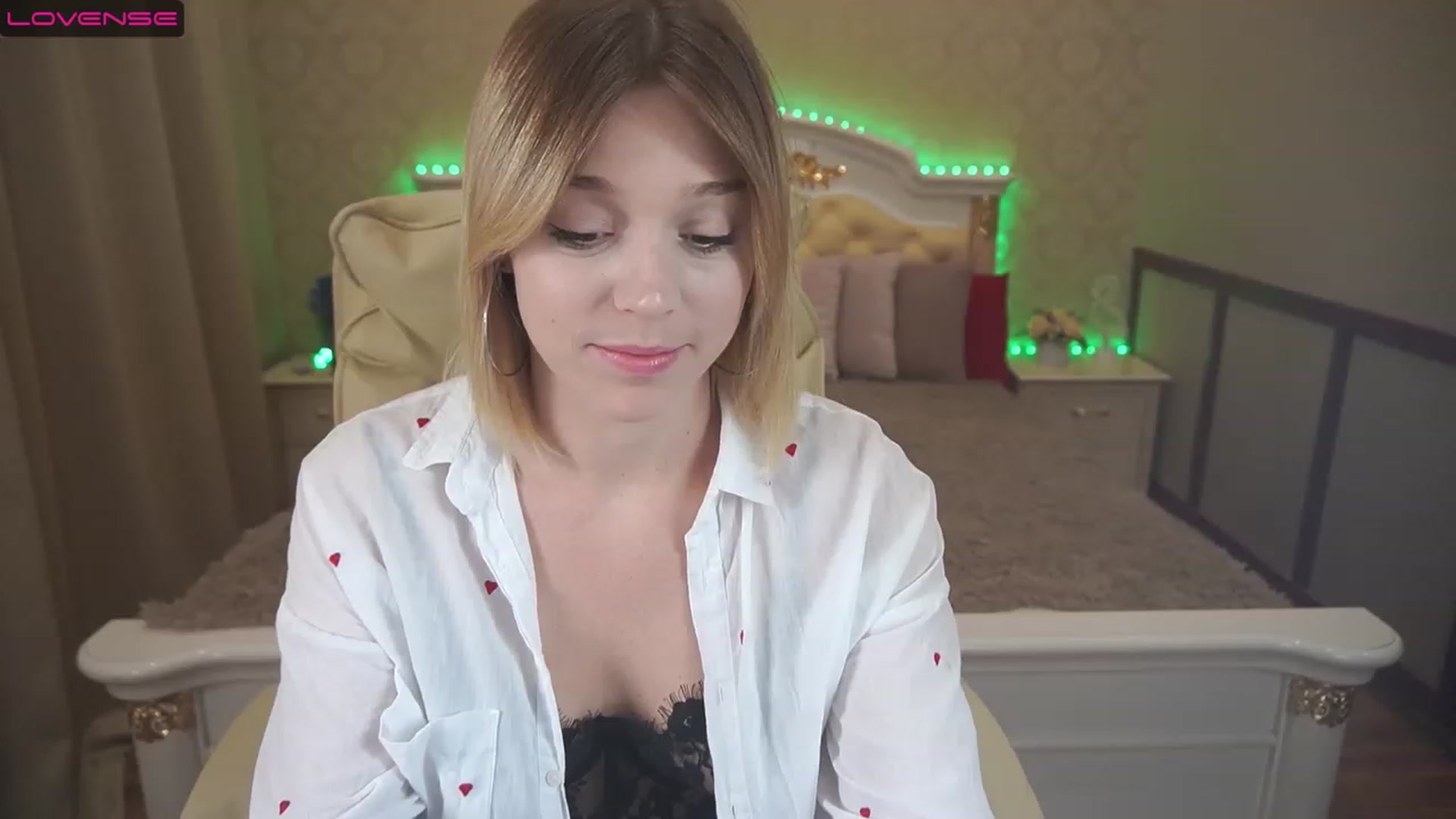 Gallery image thumbnail from SunnyyyLana's myfreecams stream on, 07/01/2023, 10:52 image 12 of 20
