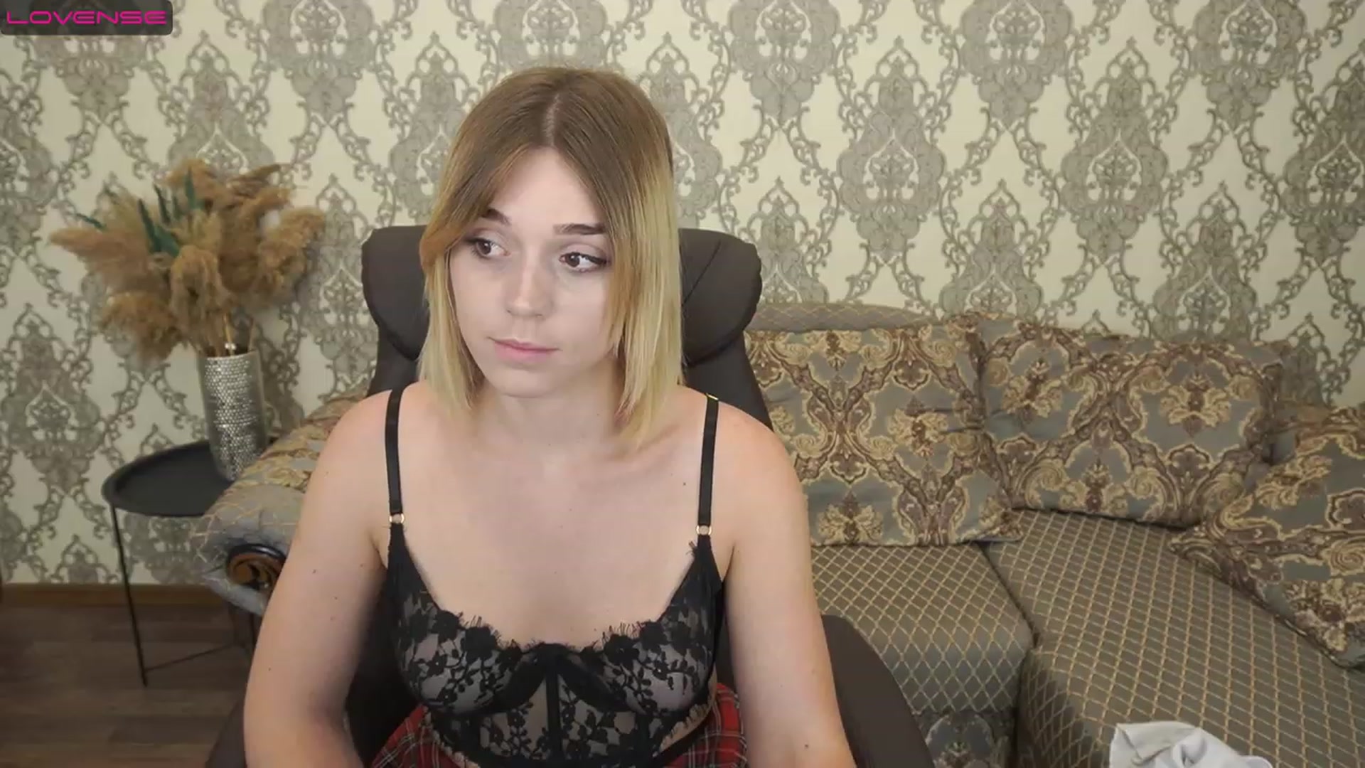 Gallery image thumbnail from SunnyyyLana's myfreecams stream on, 07/05/2023, 11:45 image 15 of 20