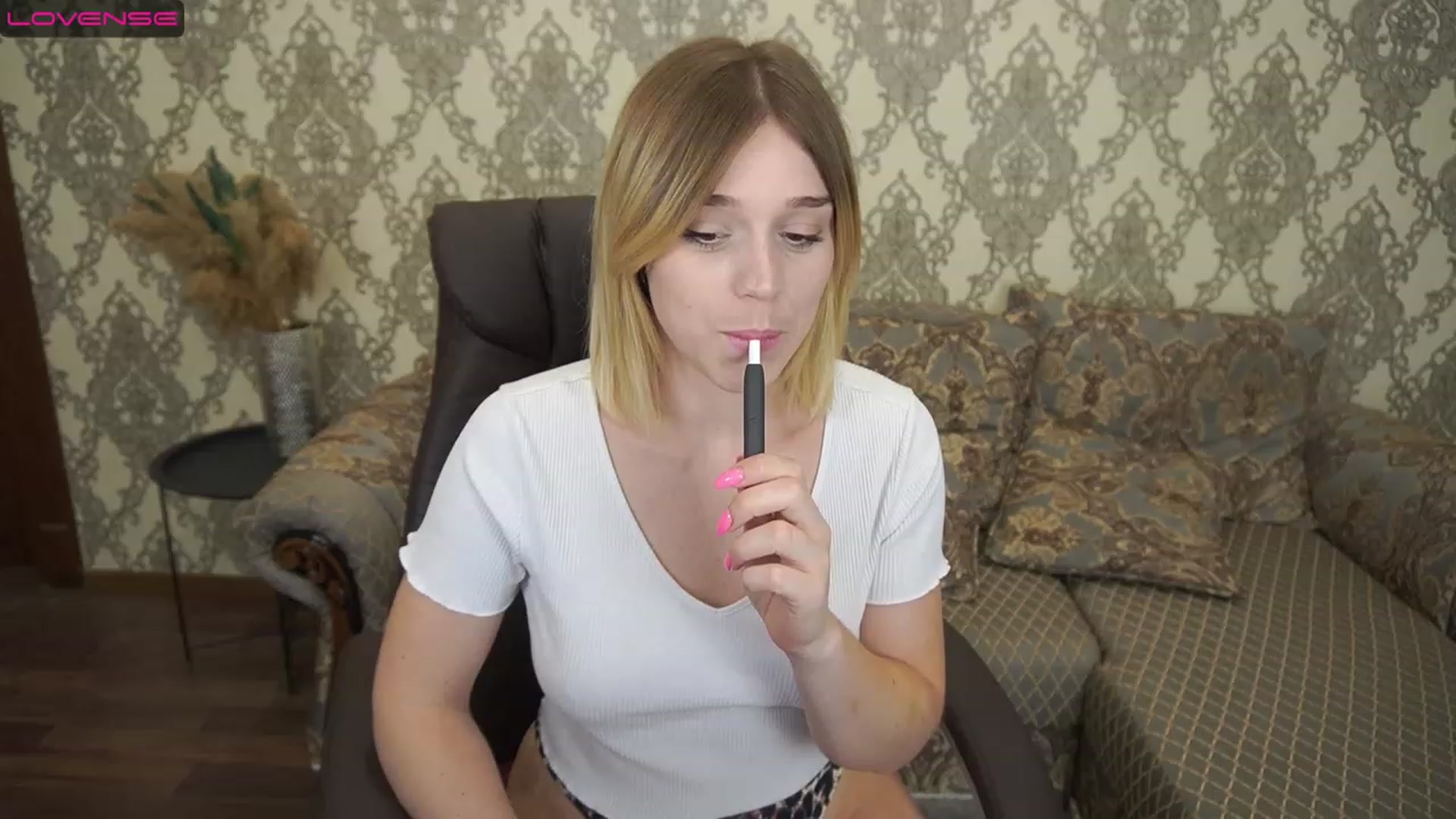 Gallery image thumbnail from SunnyyyLana's myfreecams stream on, 07/22/2023, 11:36 image 18 of 20