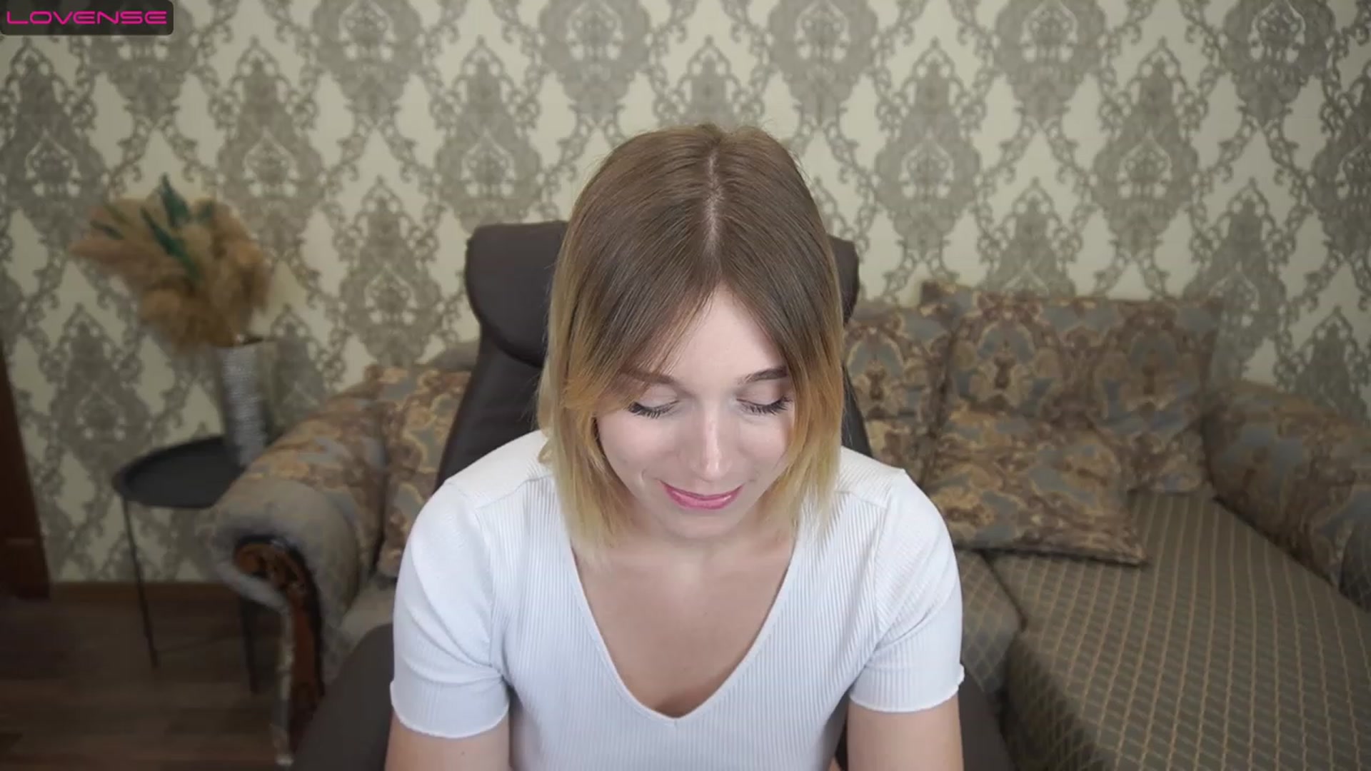 Gallery image thumbnail from SunnyyyLana's myfreecams stream on, 07/22/2023, 11:36 image 2 of 20