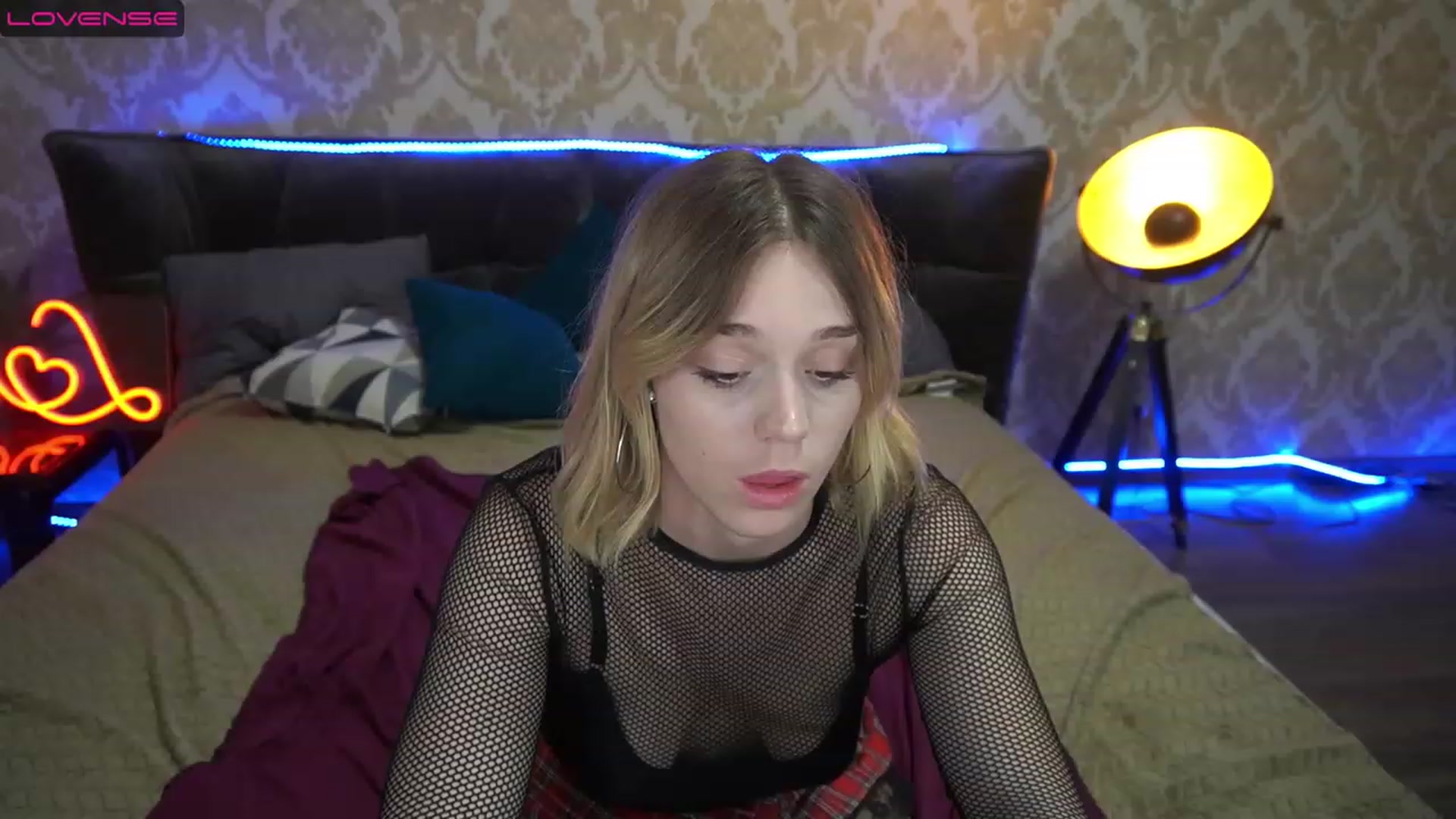 Gallery image thumbnail from SunnyyyLana's myfreecams stream on, 07/26/2023, 10:15 image 13 of 20