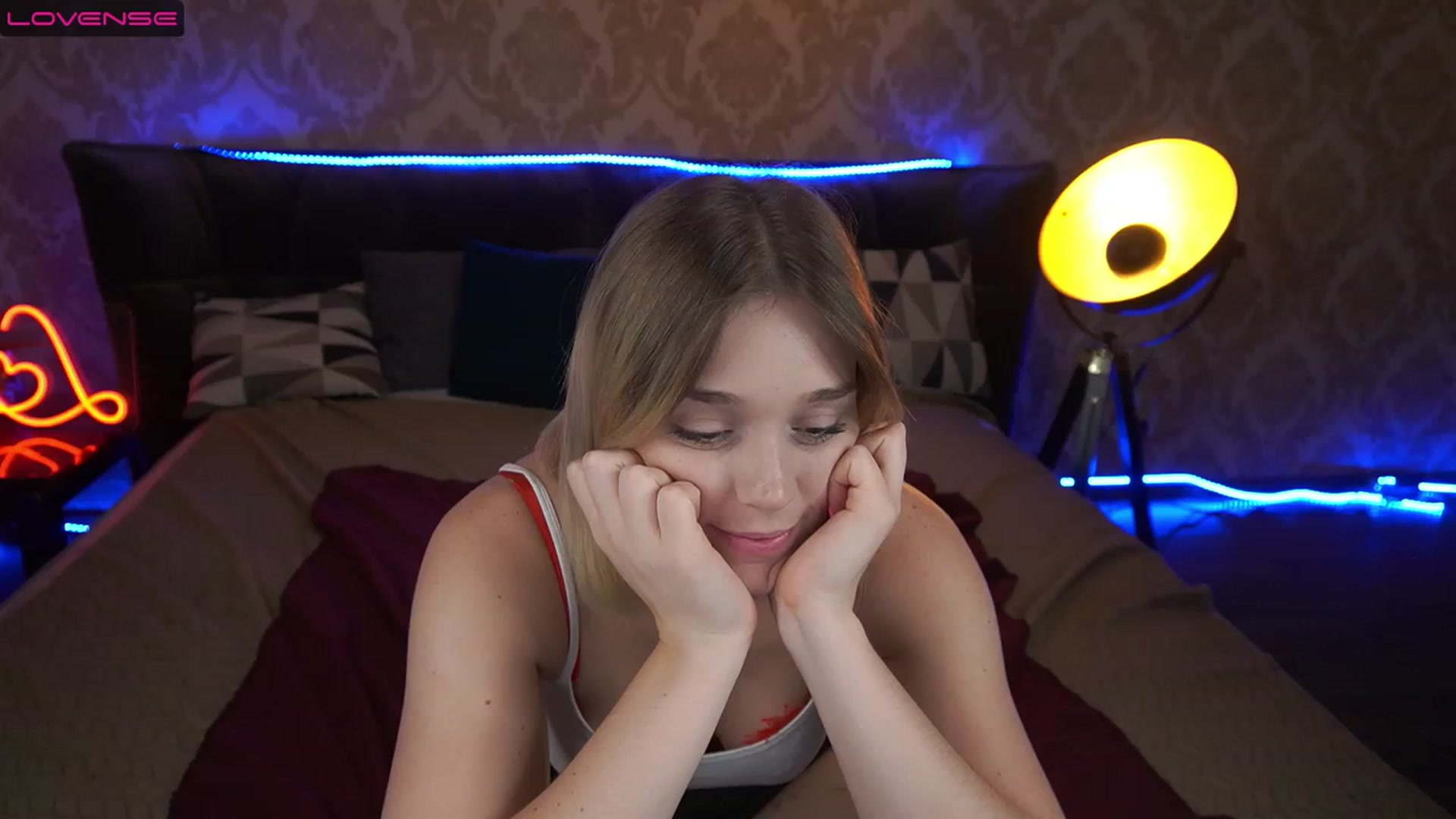 Gallery image thumbnail from SunnyyyLana's myfreecams stream on, 07/31/2023, 10:08 image 6 of 20