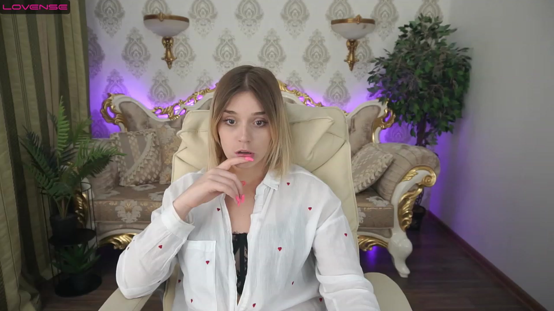 Gallery image thumbnail from SunnyyyLana's myfreecams stream on, 08/04/2023, 11:49 image 7 of 20