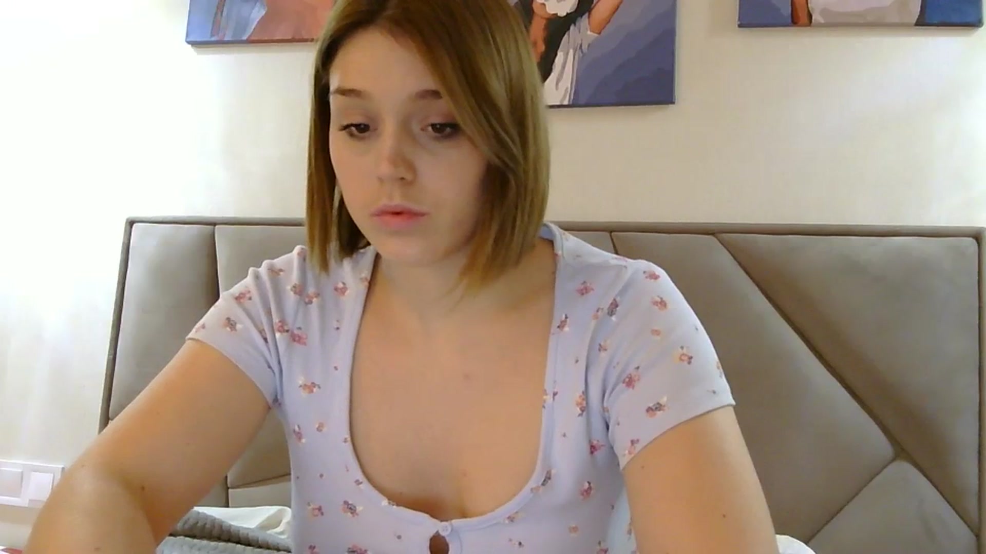 Gallery image thumbnail from SunnyyyLana's myfreecams stream on, 01/13/2024, 21:26 image 17 of 20