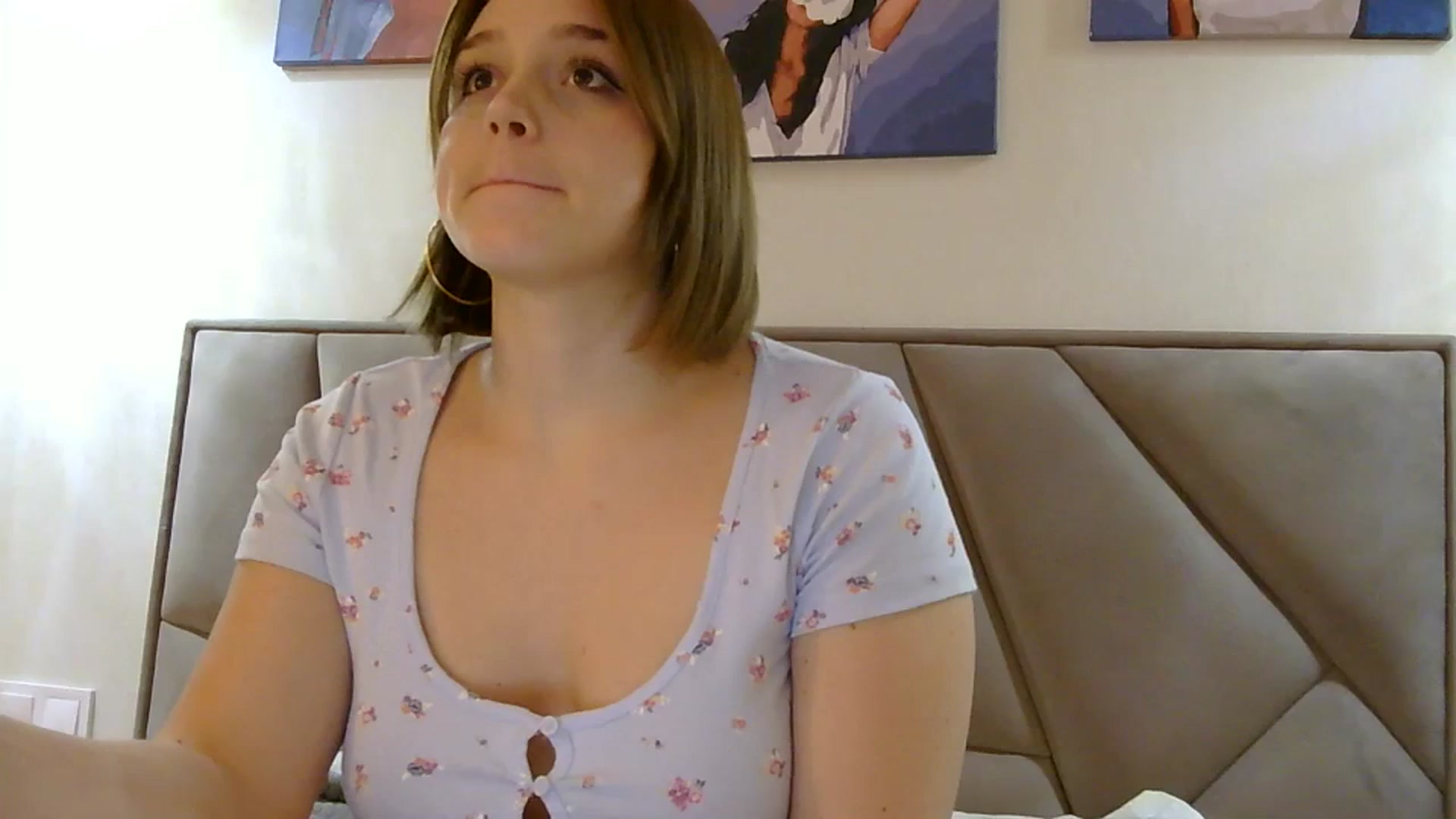 Gallery image thumbnail from SunnyyyLana's myfreecams stream on, 01/13/2024, 21:26 image 3 of 20