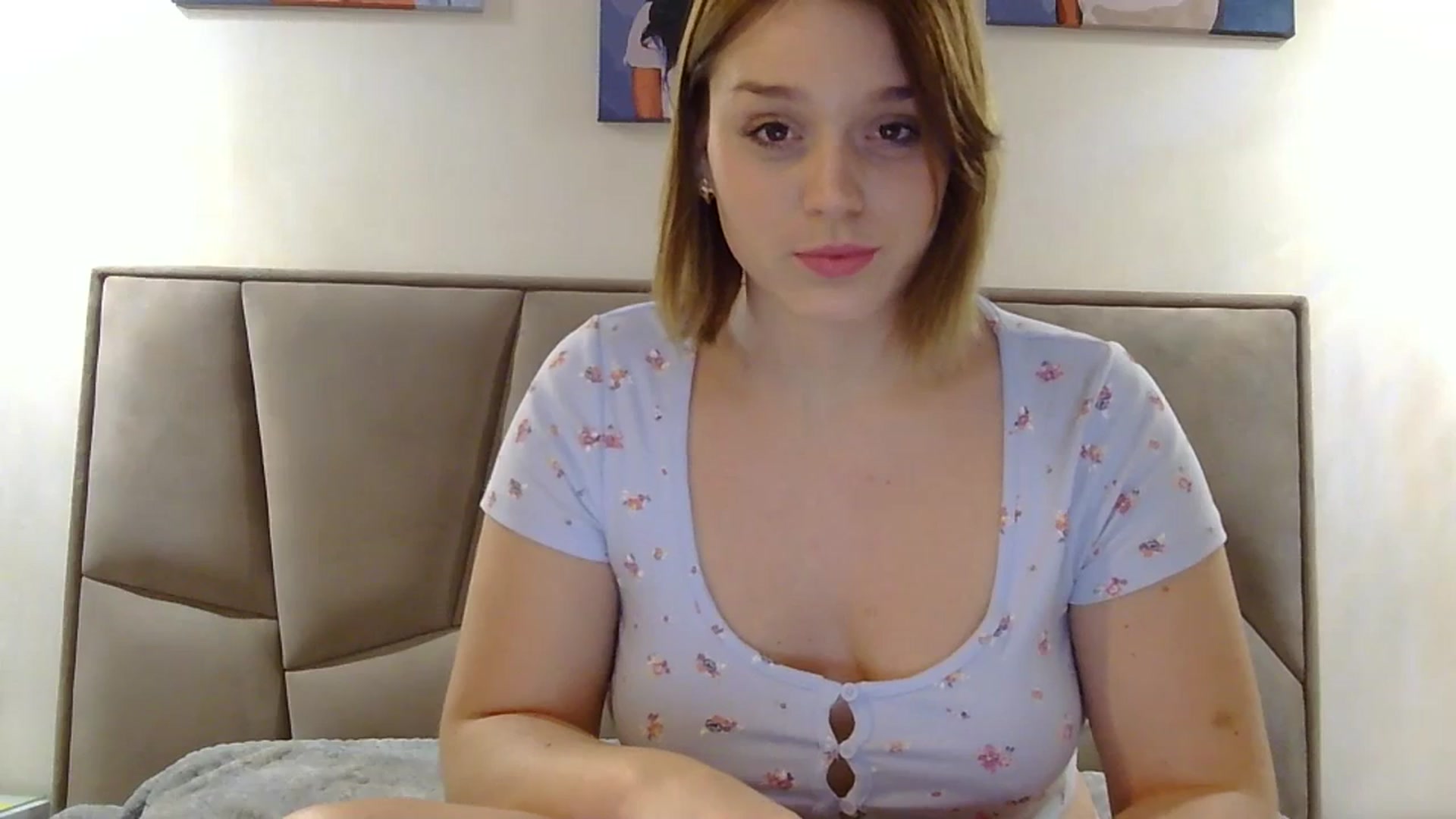 Gallery image thumbnail from SunnyyyLana's myfreecams stream on, 01/23/2024, 21:19 image 7 of 20
