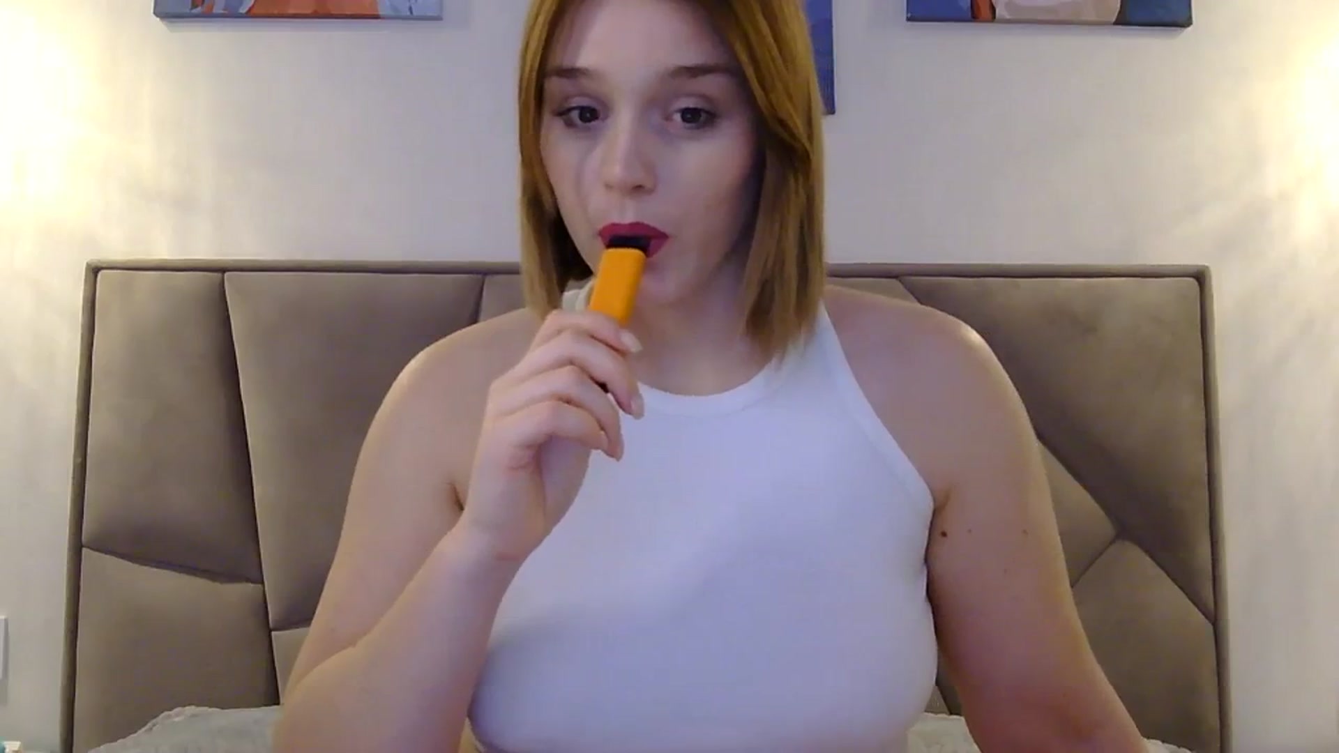 Gallery image thumbnail from SunnyyyLana's myfreecams stream on, 01/29/2024, 20:06 image 11 of 20