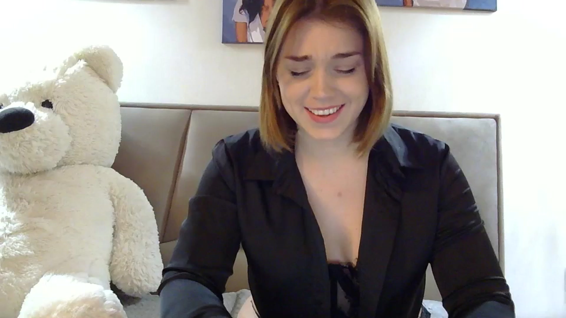 Gallery image thumbnail from SunnyyyLana's myfreecams stream on, 02/09/2024, 18:13 image 8 of 20