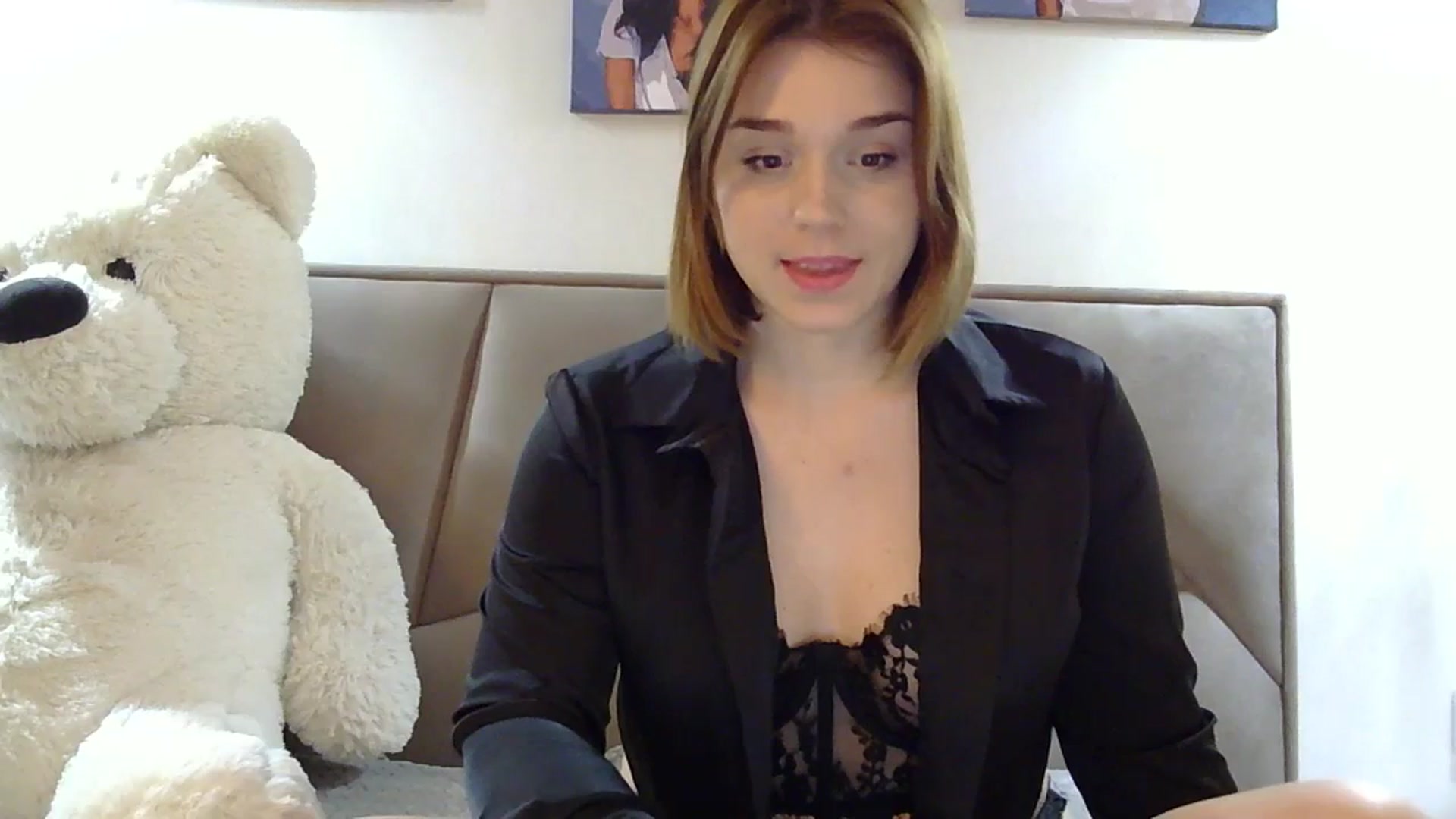 Gallery image thumbnail from SunnyyyLana's myfreecams stream on, 02/09/2024, 18:13 image 4 of 20