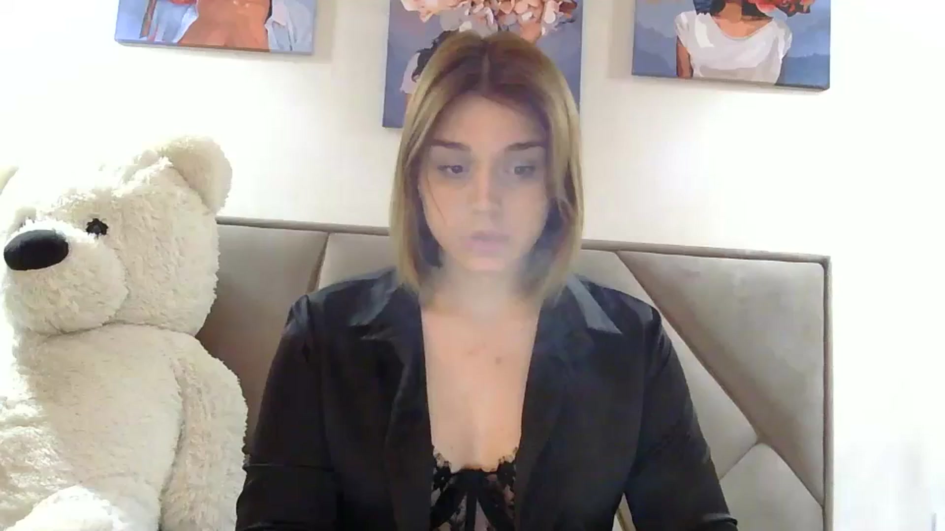 Gallery image thumbnail from SunnyyyLana's myfreecams stream on, 02/09/2024, 21:52 image 19 of 20