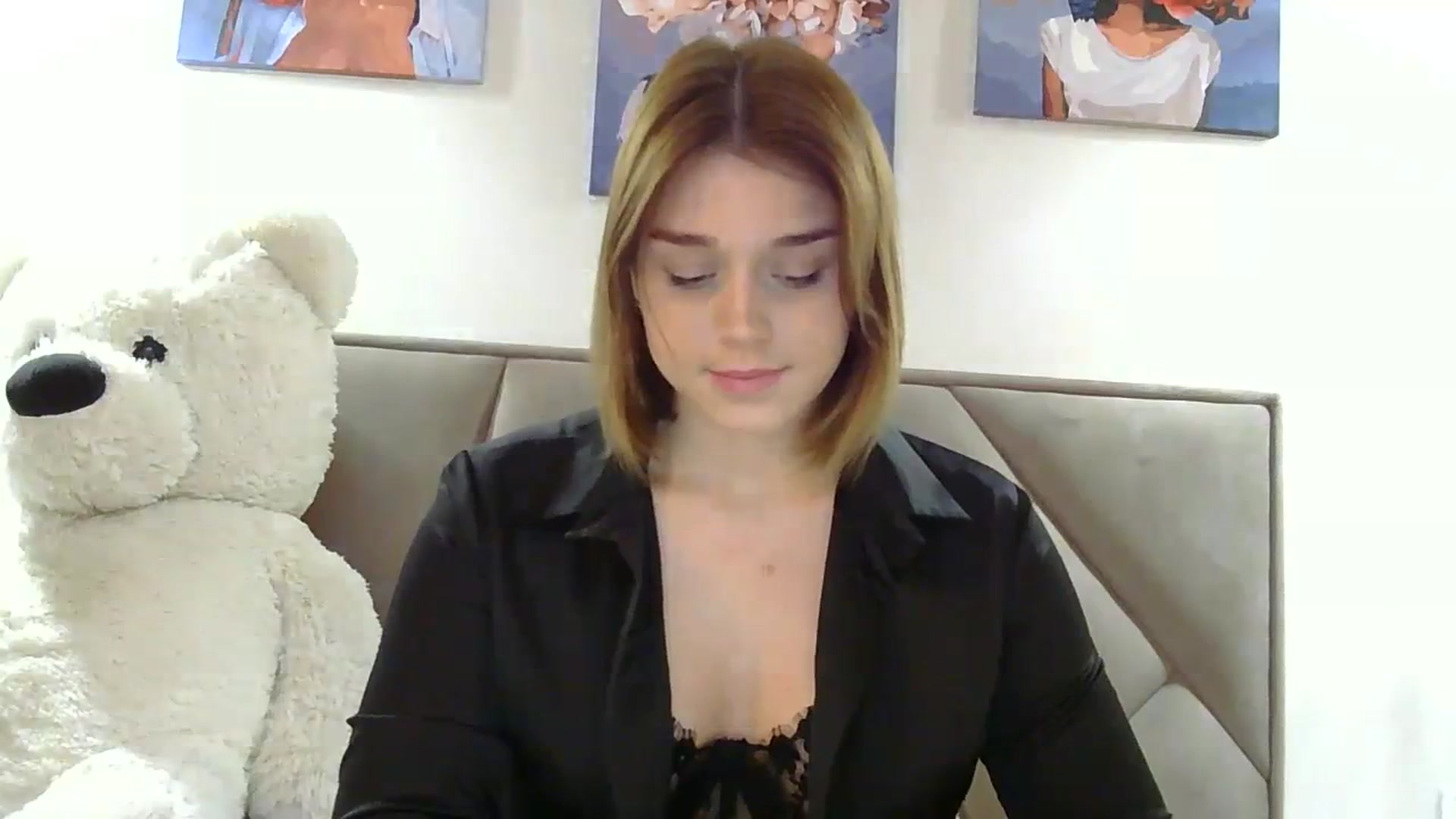 Gallery image thumbnail from SunnyyyLana's myfreecams stream on, 02/09/2024, 21:52 image 16 of 20