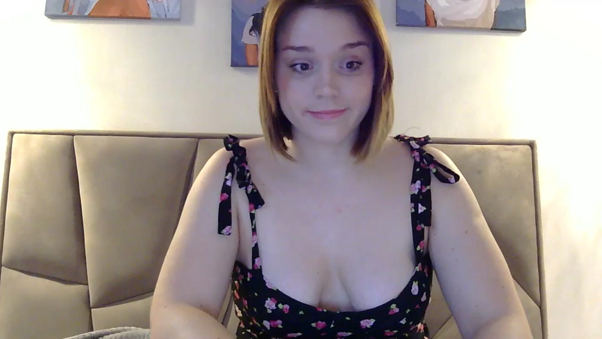 Gallery image thumbnail from SunnyyyLana's myfreecams stream on, 02/22/2024, 20:10 image 18 of 20