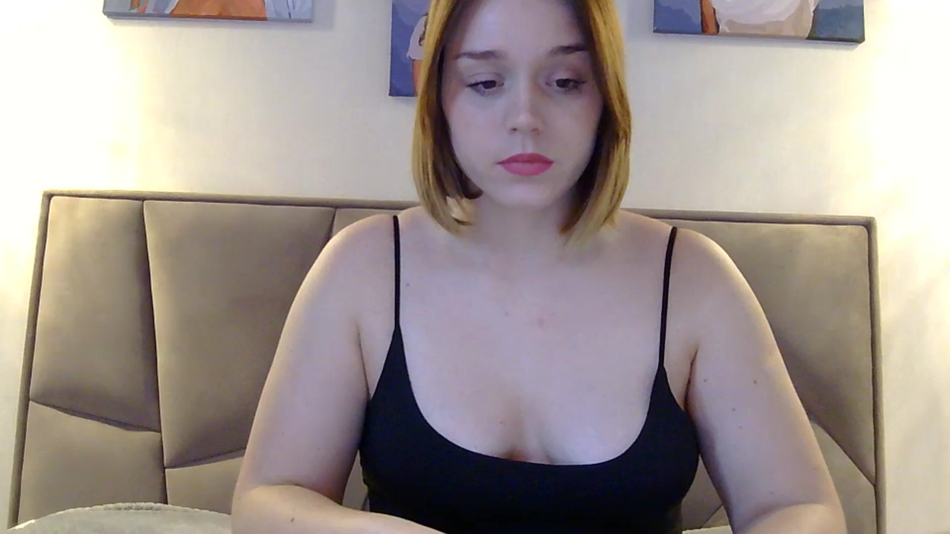 Gallery image thumbnail from SunnyyyLana's myfreecams stream on, 02/23/2024, 23:22 image 12 of 20