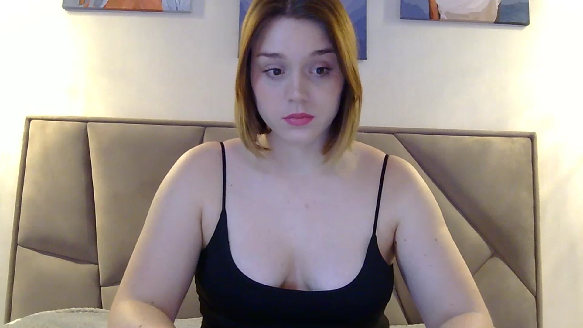 Gallery image thumbnail from SunnyyyLana's myfreecams stream on, 02/23/2024, 23:22 image 7 of 20