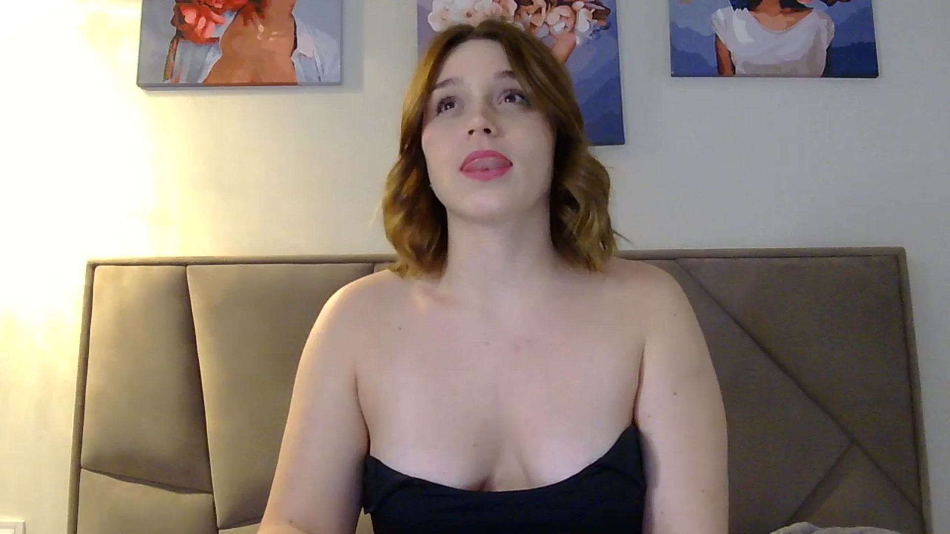 Gallery image thumbnail from SunnyyyLana's myfreecams stream on, 03/03/2024, 23:27 image 2 of 20
